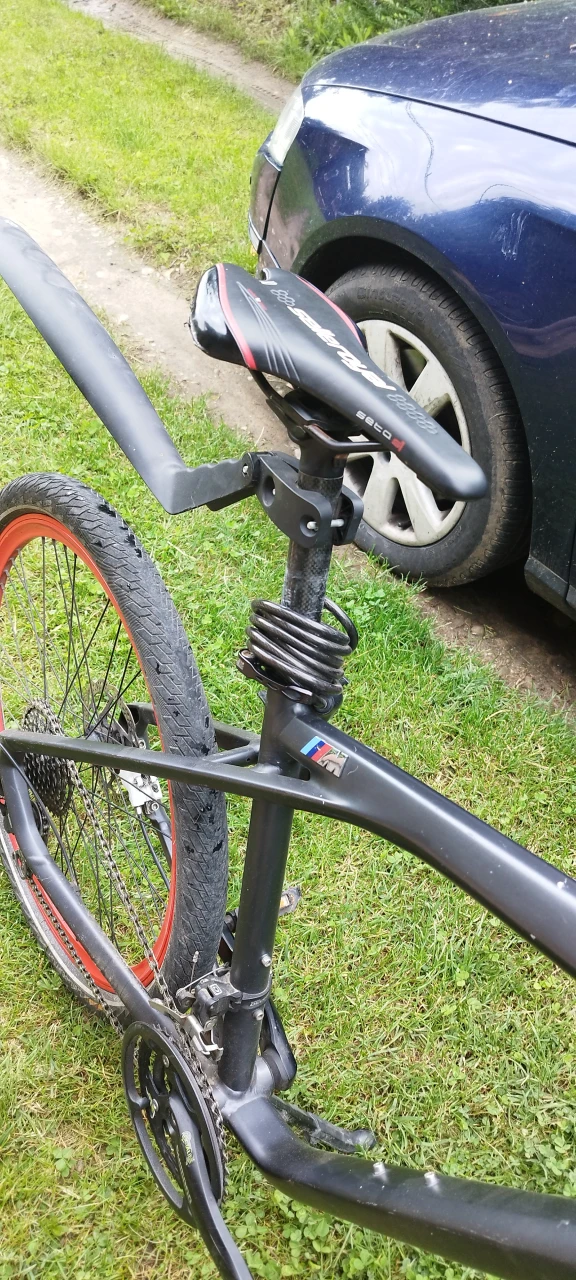 1. Bicicleta BMW M serie limitata