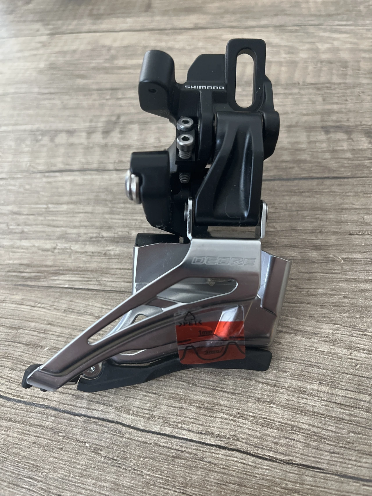 1. SCHIMBATOR FOI SHIMANO DEORE FD-M618-L 10 VITEZE TOP SWING