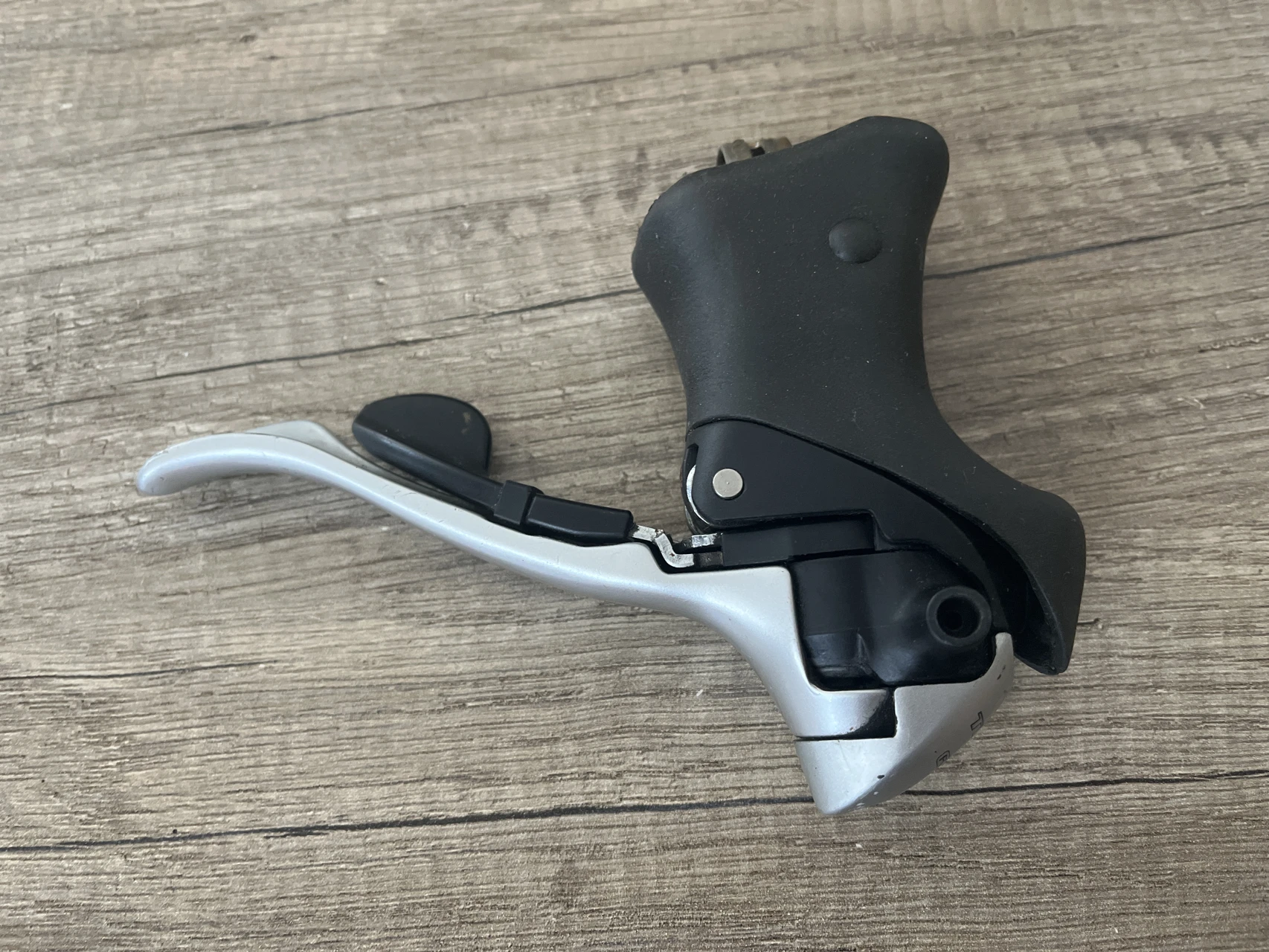3. Maneta frana/schimbator Shimano Tiagra ST-4400, 3 Viteze, stanga