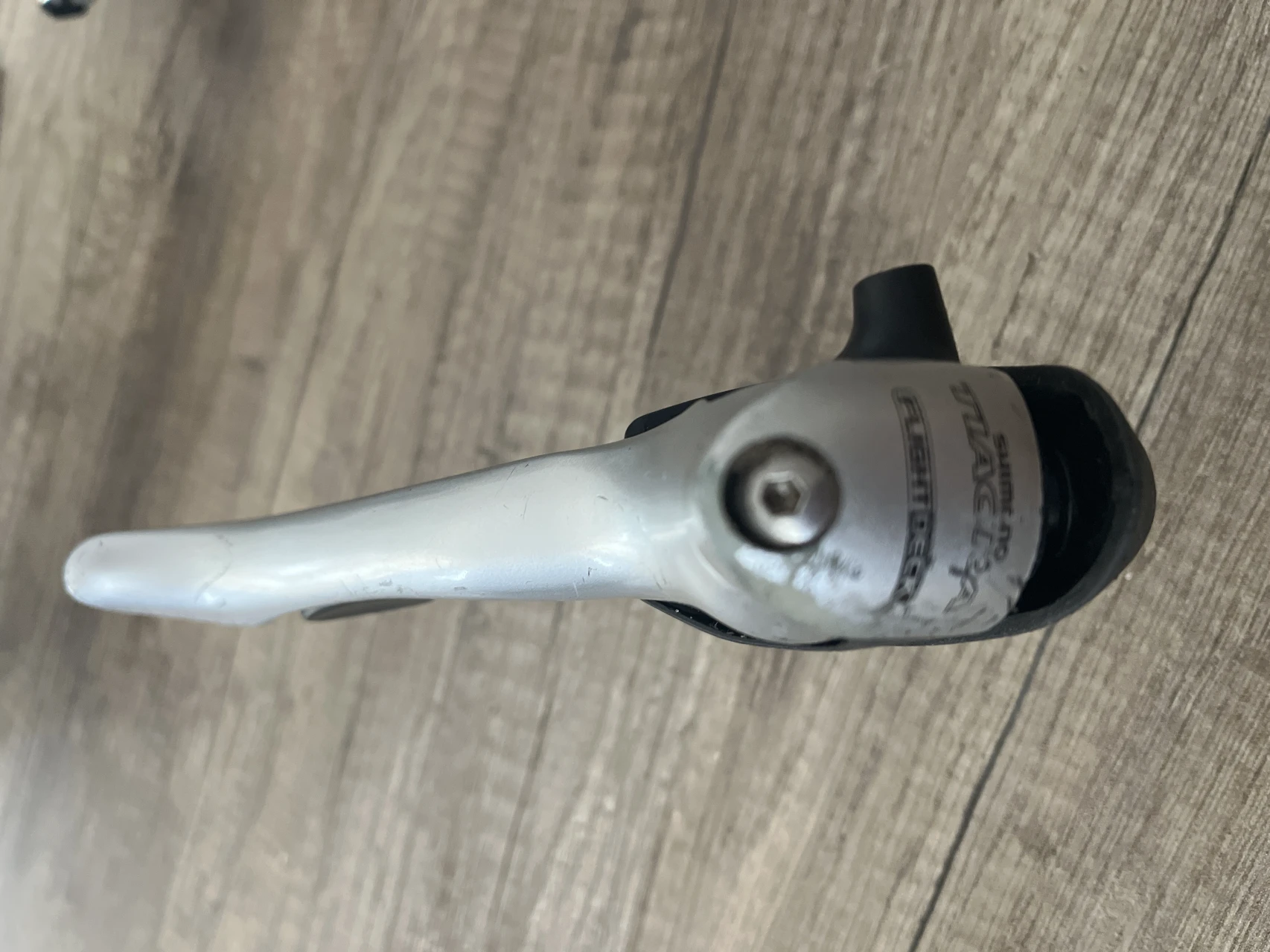 2. Maneta frana/schimbator Shimano Tiagra ST-4400, 3 Viteze, stanga
