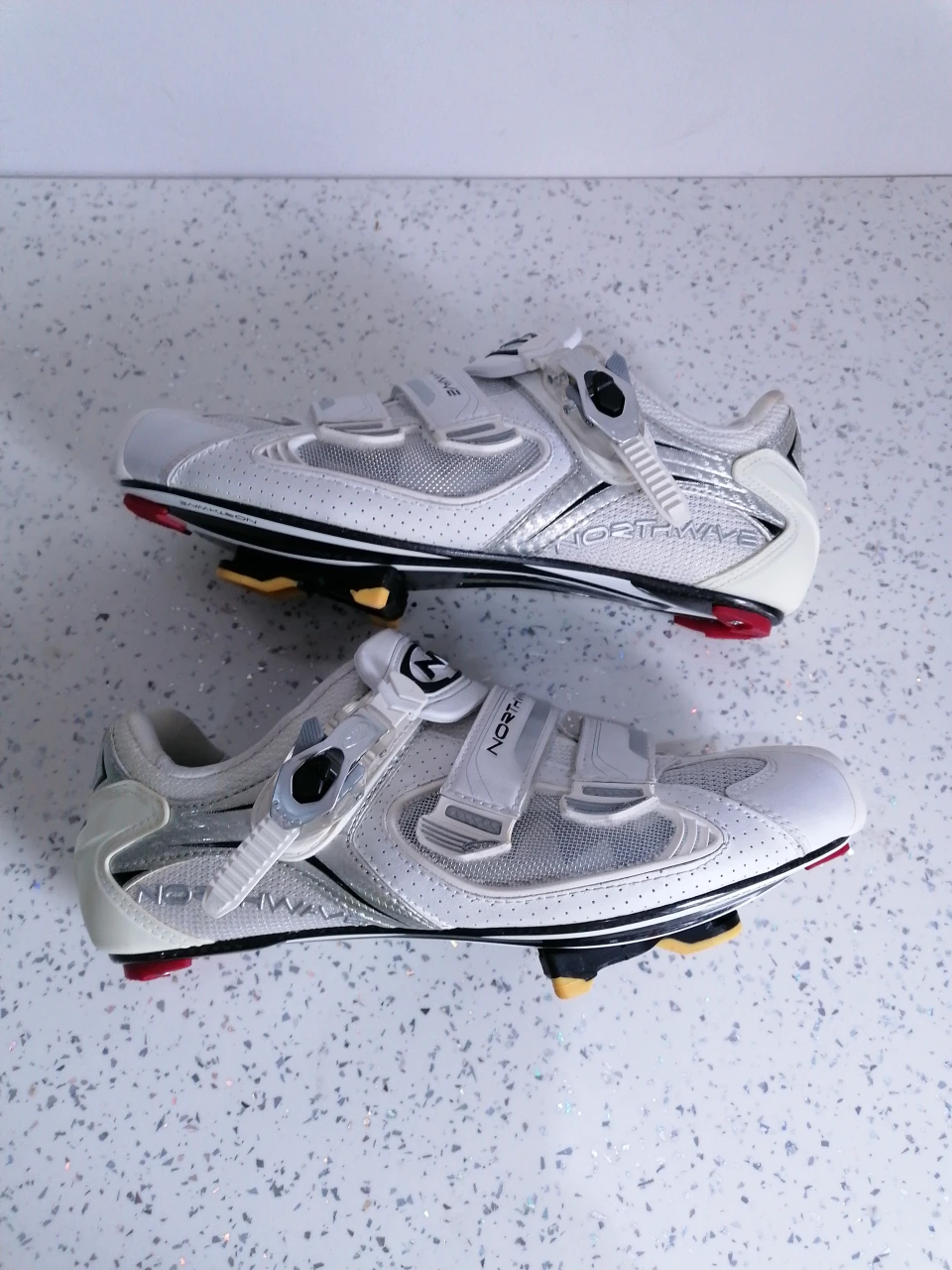 1. Northwave Carbon size 42