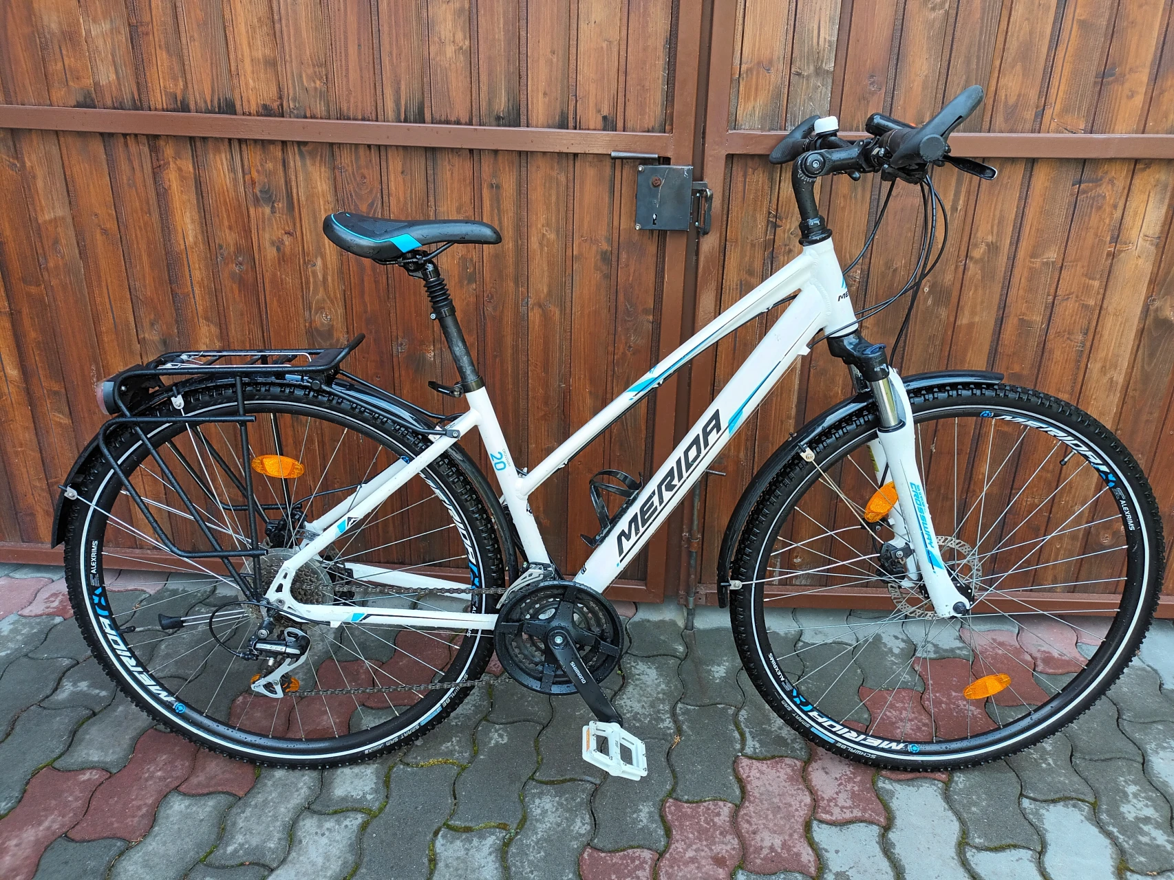 2. Bicicleta Merida Crossway damă