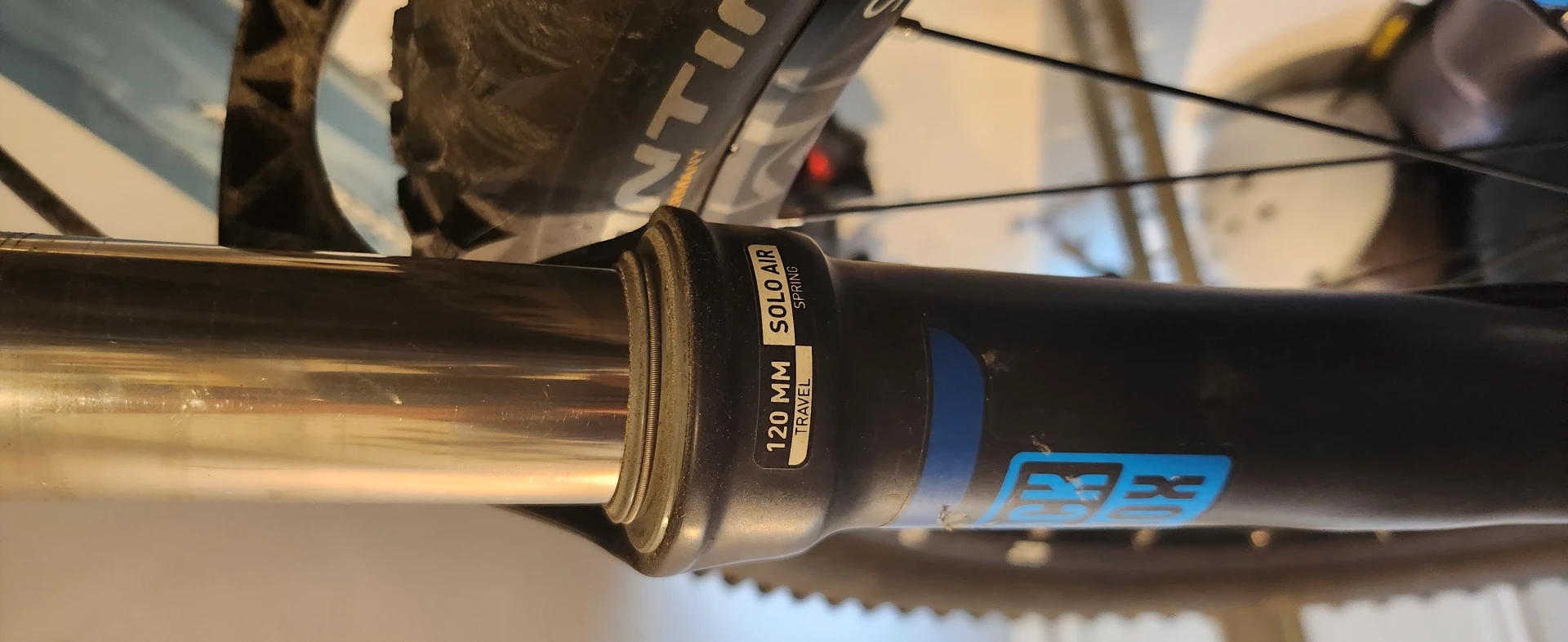 1. Bicicleta Full Suspension Cube AMS 120 29'