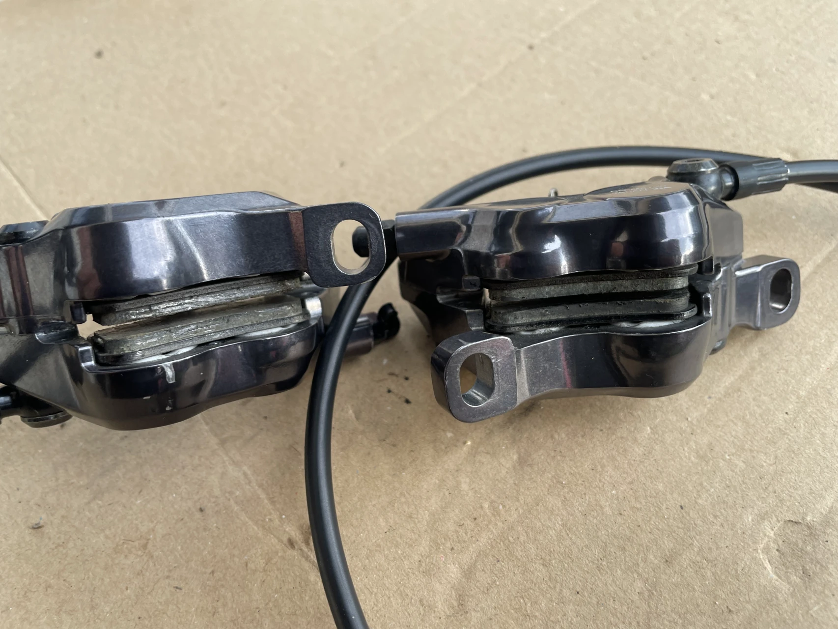 1. Set Frane Shimano XT 8120 4 pistoane