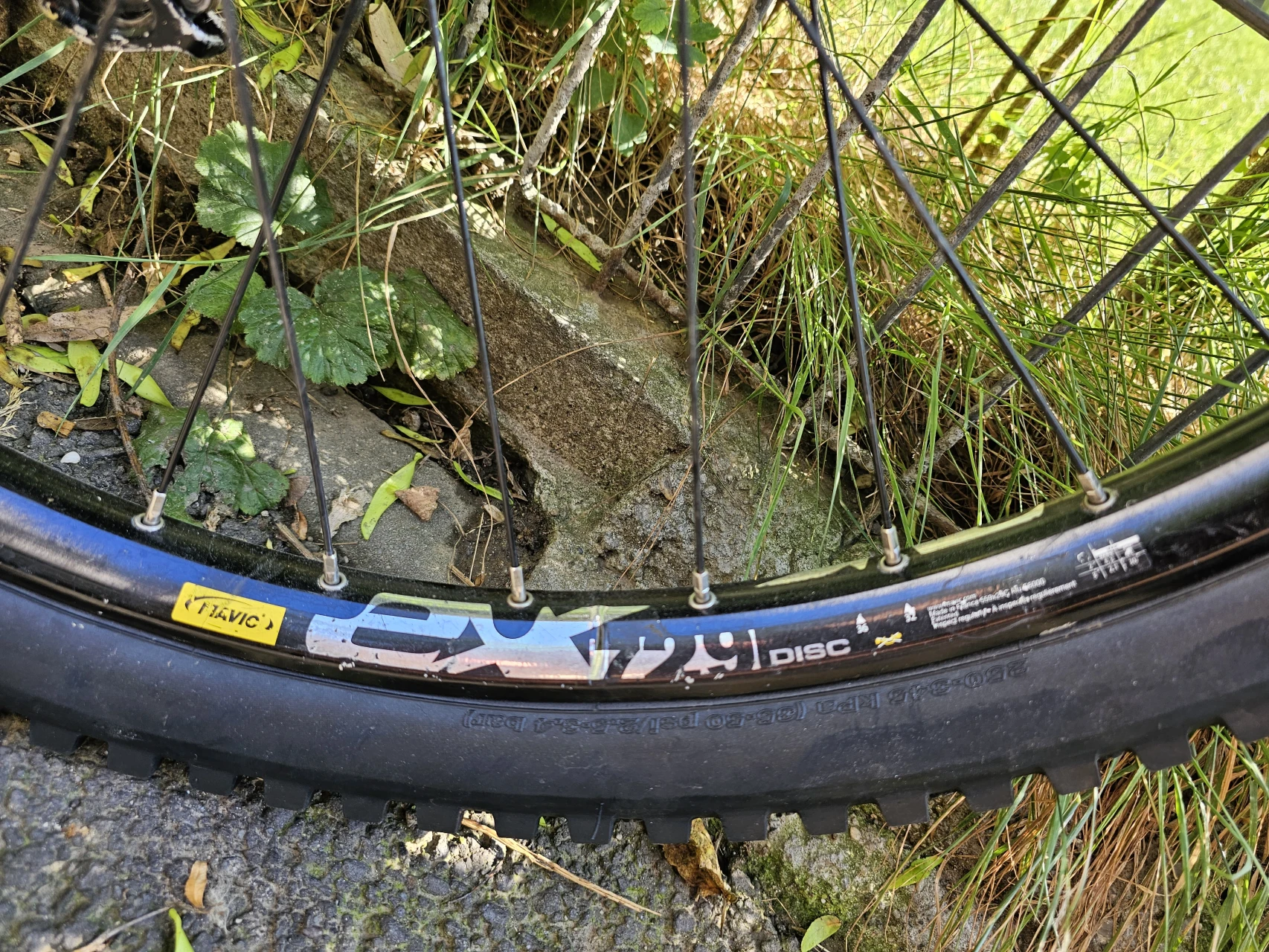 5. Commencal 26/27.5 Supremme Fr Downhill