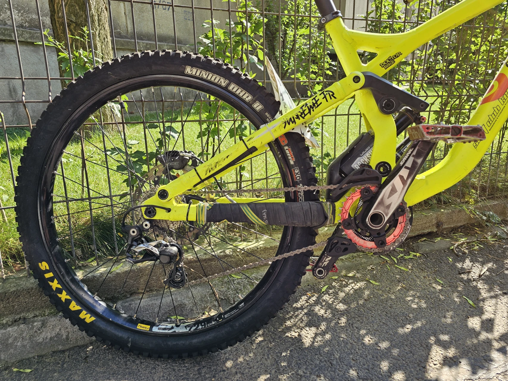 4. Commencal 26/27.5 Supremme Fr Downhill