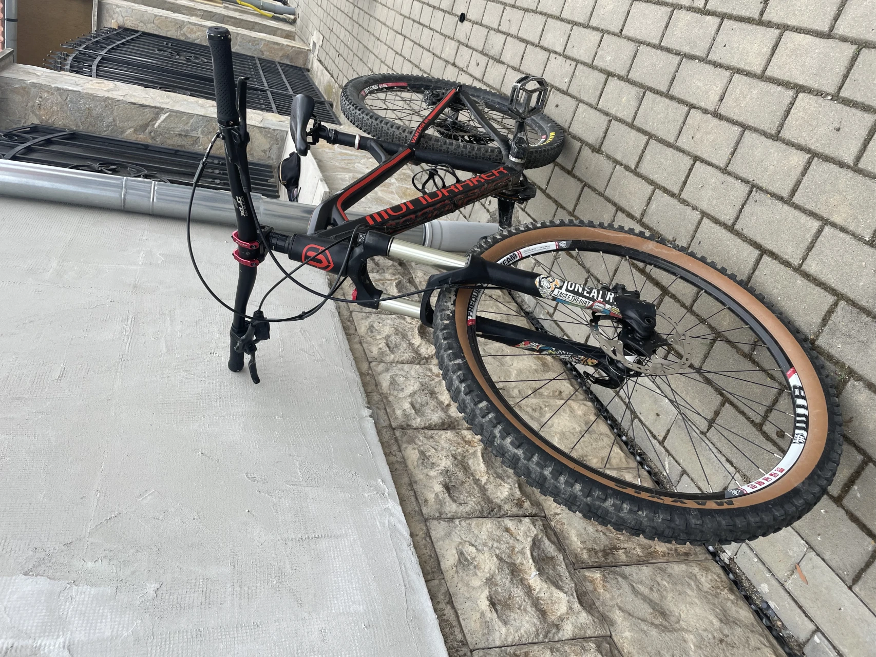 1. Vând bicicleta mondraker vantage rr 2017