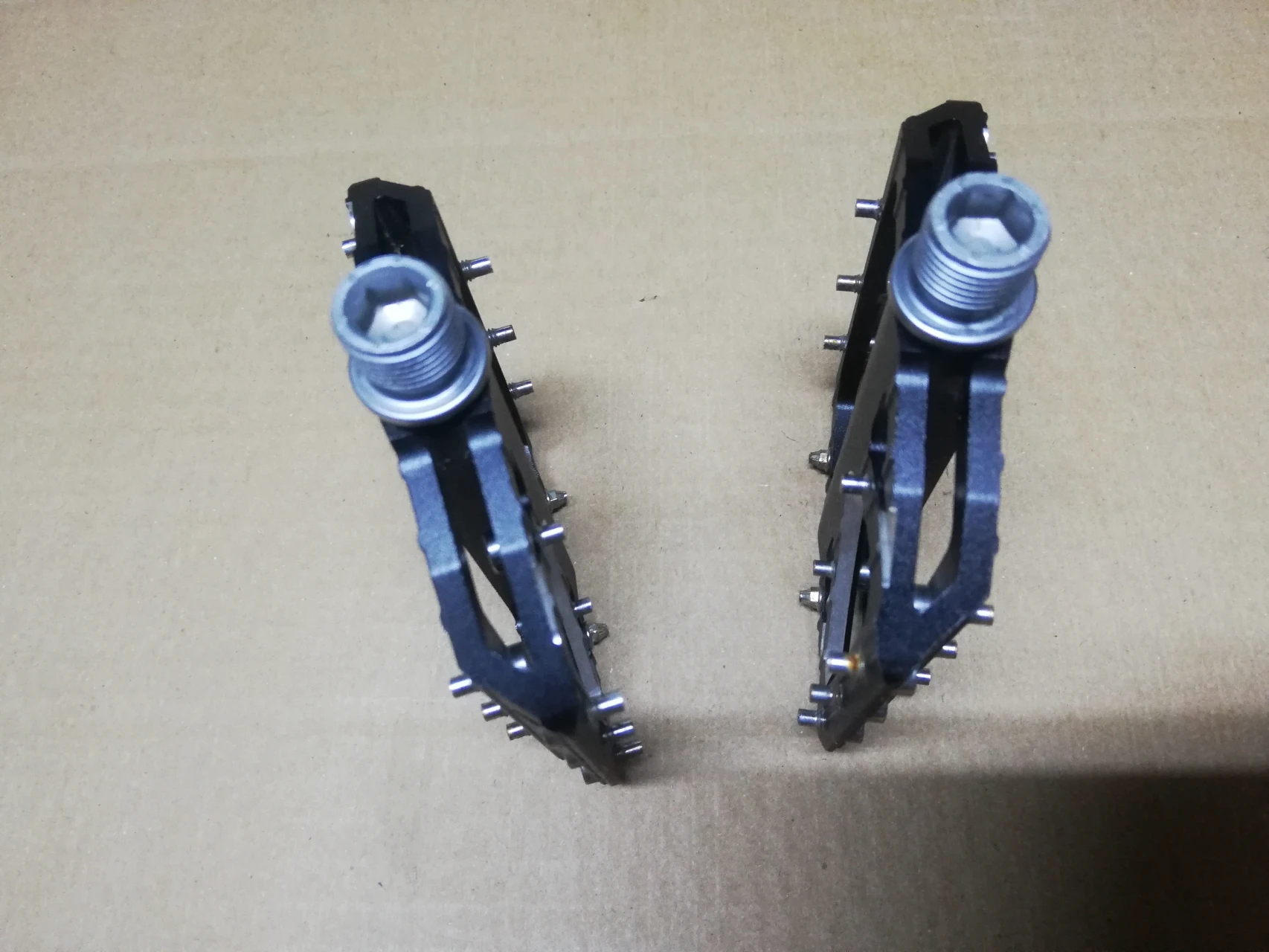 1. Vp flat pedal 10 pini