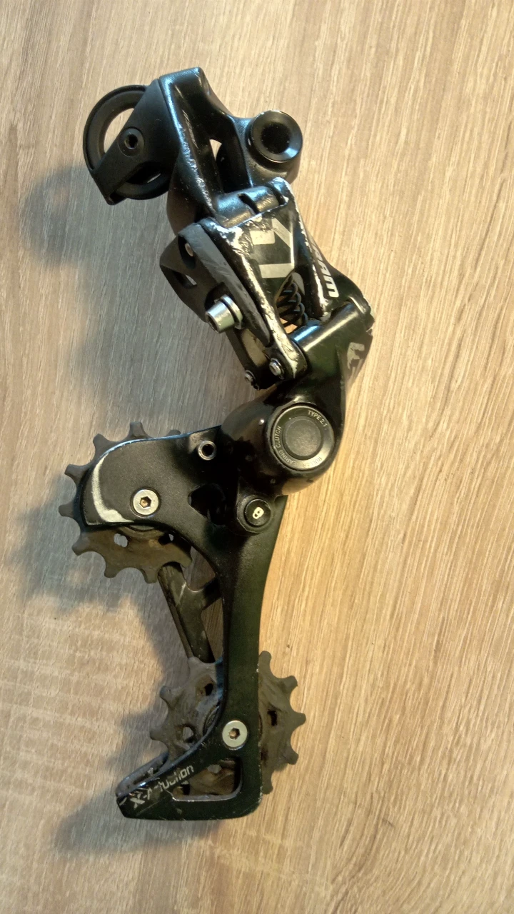1. Schimbator pinioane Sram GX 11 Viteze