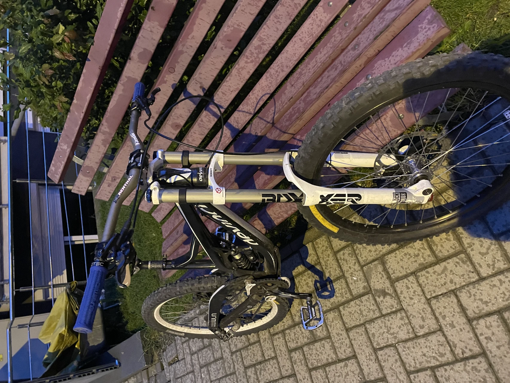 3. Devinci Wilson WLSN Downhill/enduro