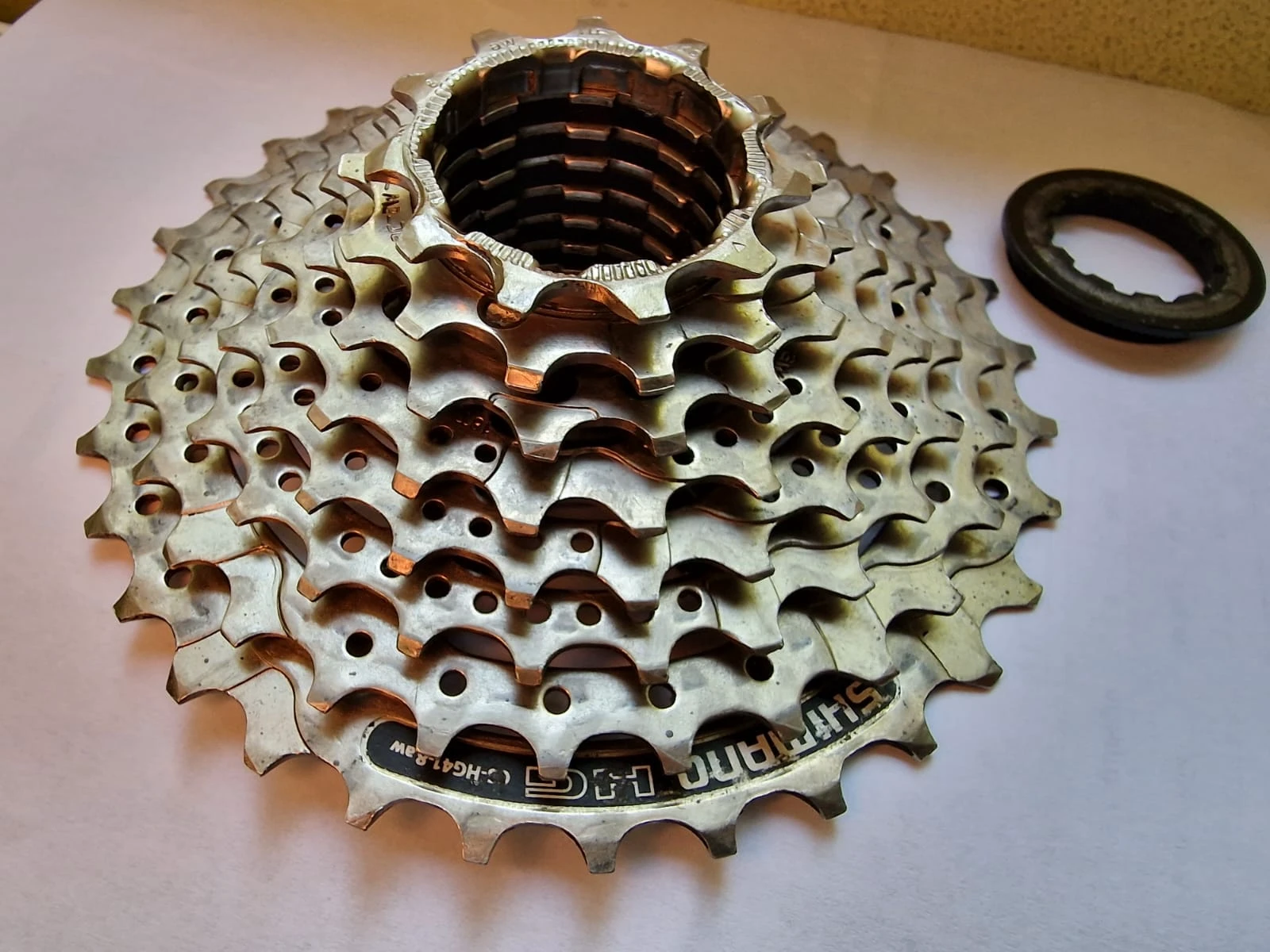 8. Caseta pinioane Shimano CS-HG41-8aw 11-32T