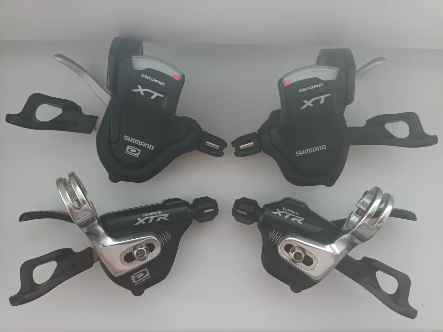 1. Manete schimbator shimano XT