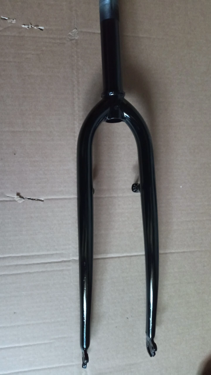 1. Furca fixa 26" vbrake tange