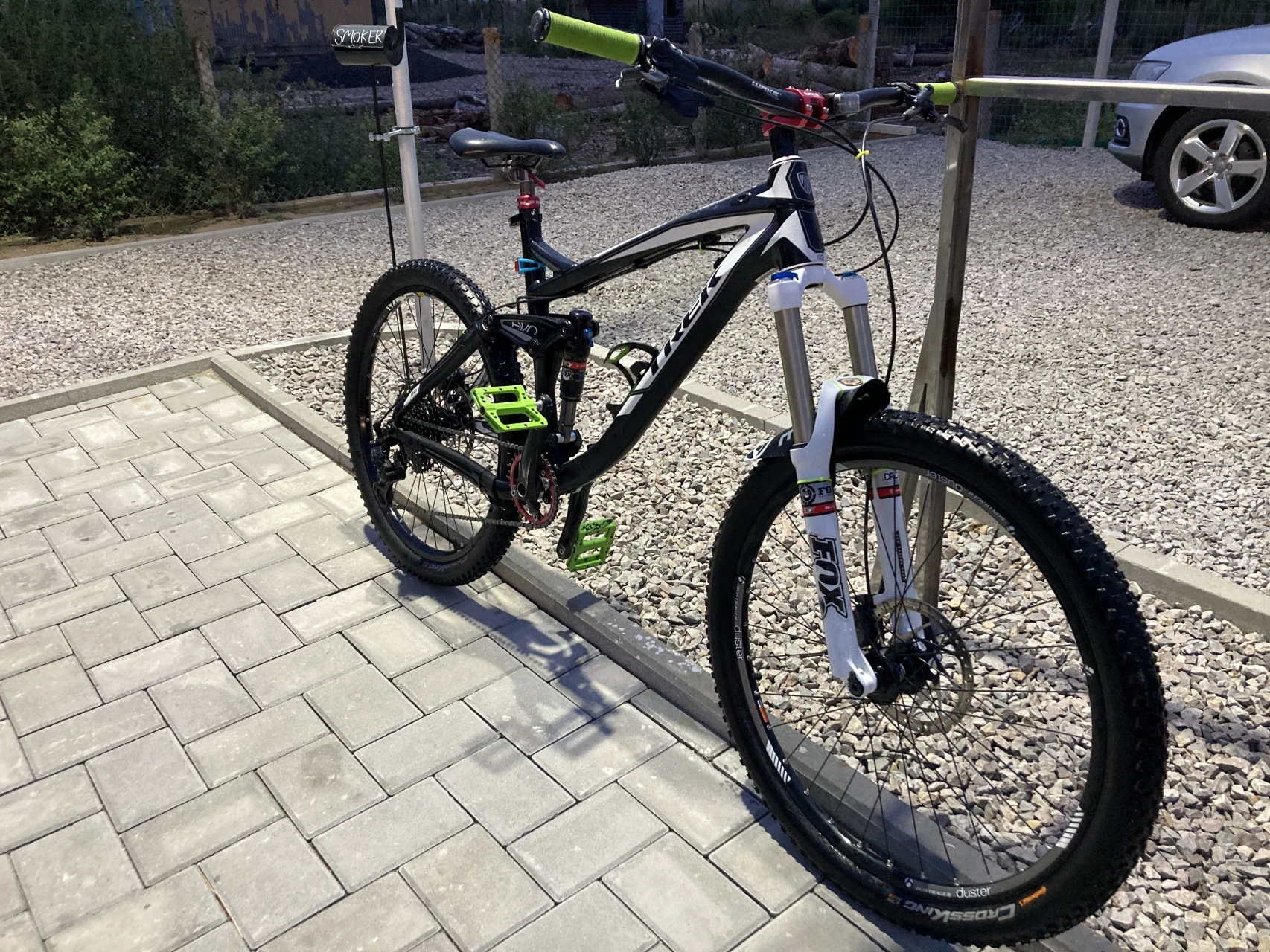 1. MTB Trail Trek Remedy 8 2012
