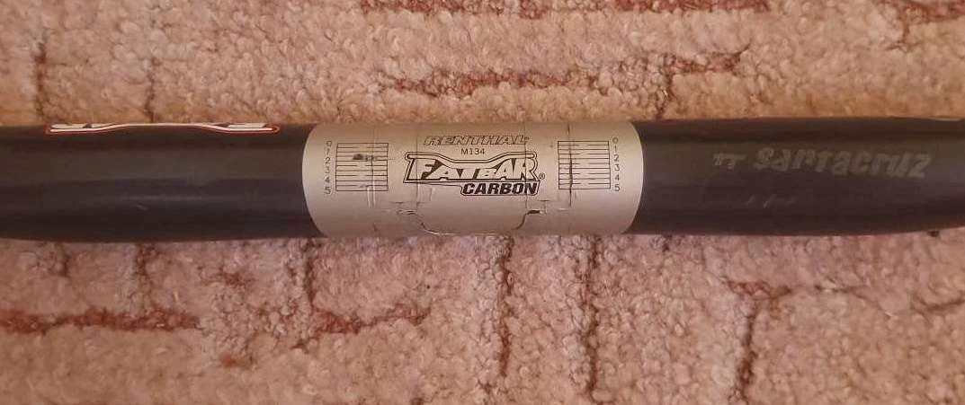 1. Ghidon Renthal Fatbar Carbon
