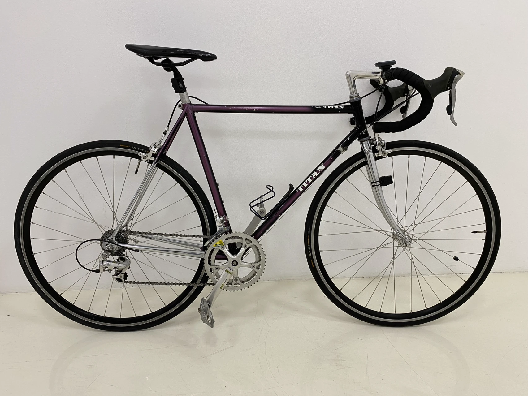 1. Cursiera Titan 54cm 2x9