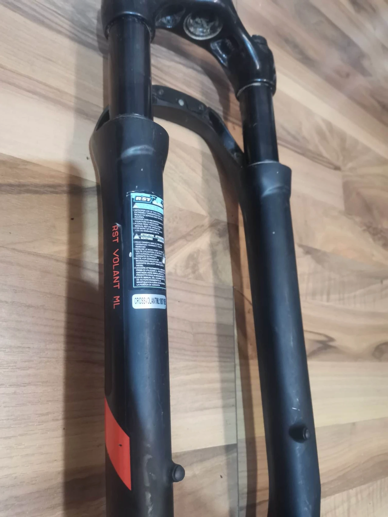 1. Furca RST Volant ML 29 "
