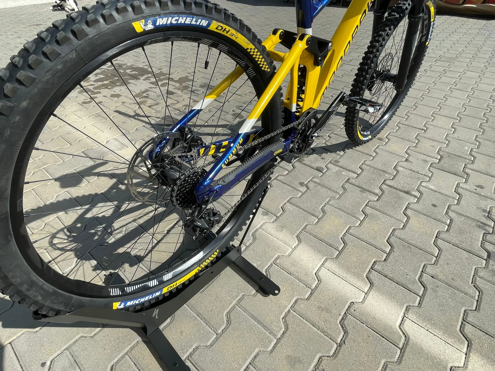 1. Moondraker summum 2021 Folosit 2 zile