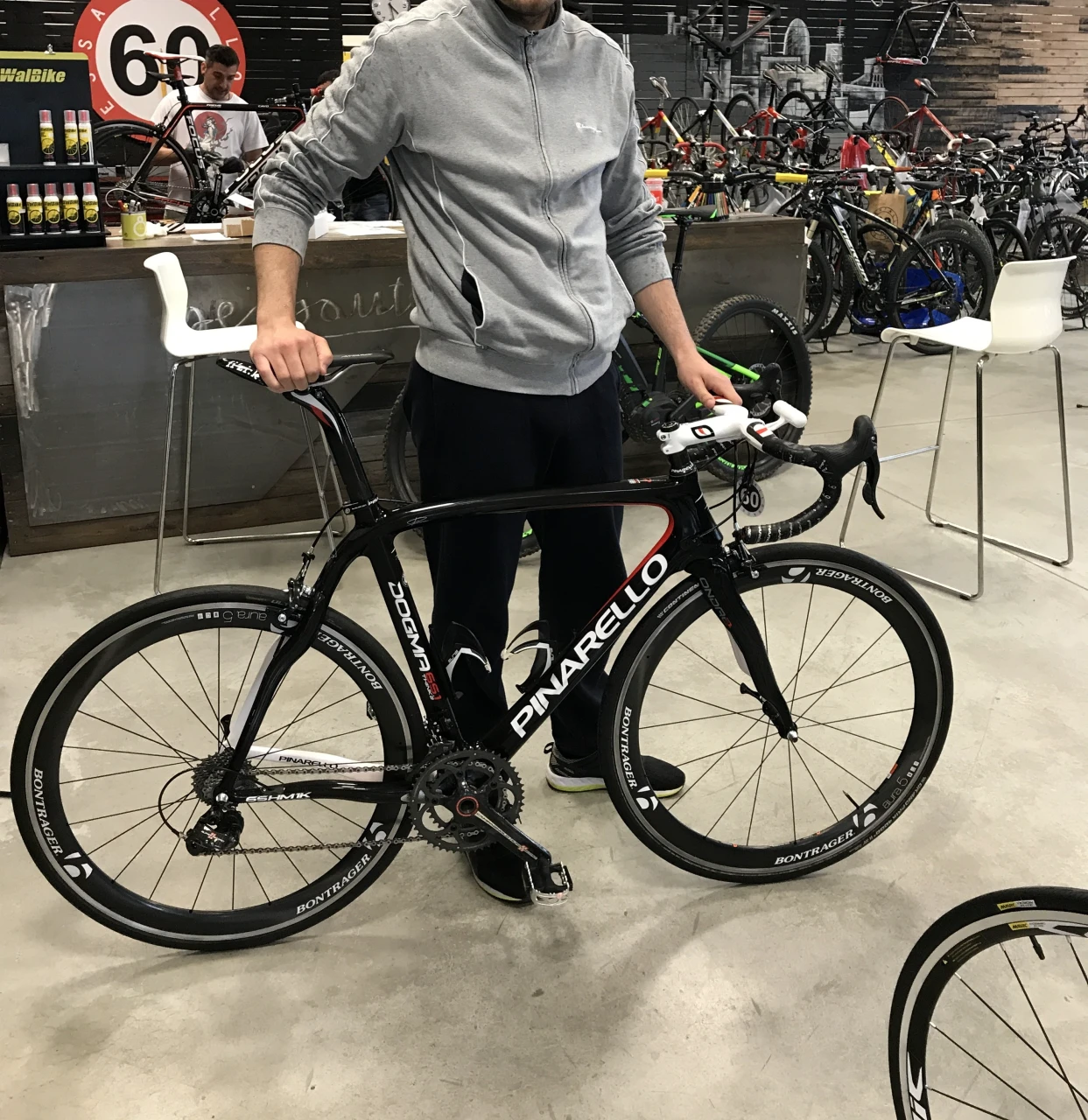 1. Pinarello Dogma 65.1 think 2 Campagnolo