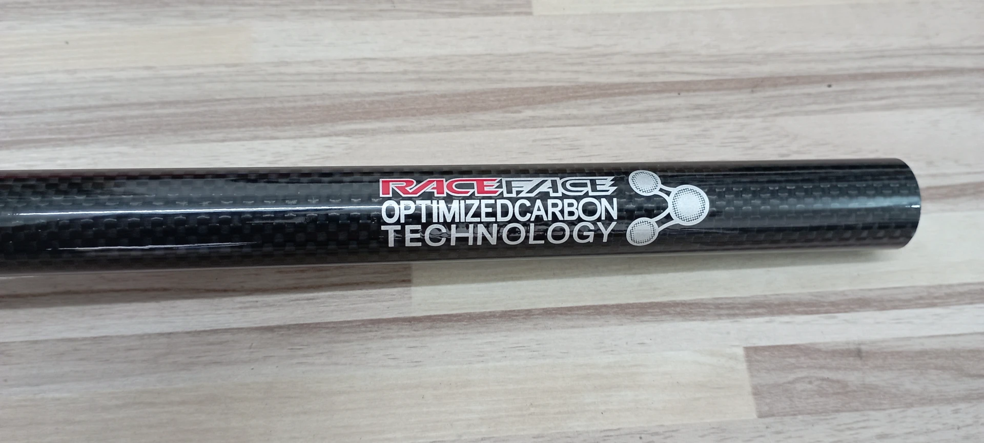 1. Ghidon carbon RF retinut