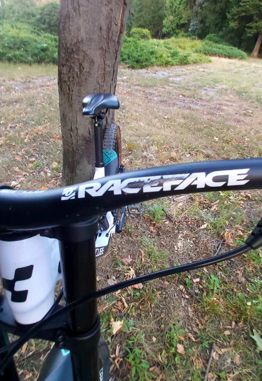 1. CUBE TWO 15 Race 27.5 (Model 2021)