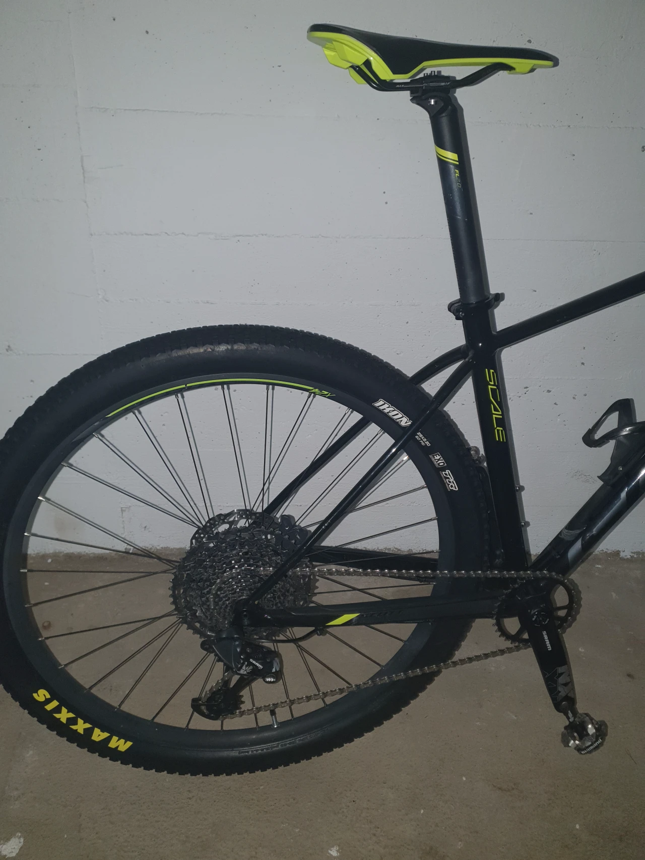 2. Scott Scale 950
