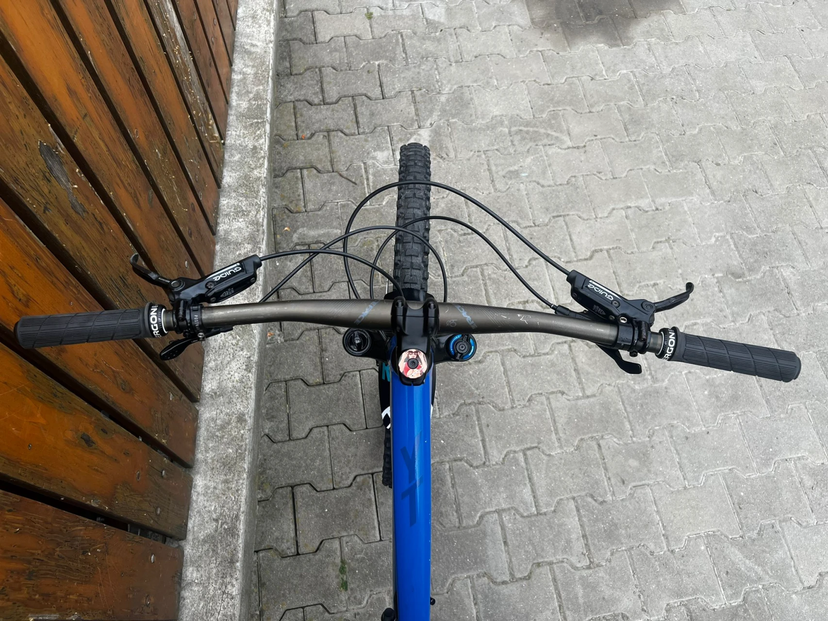 1. Bicicletă enduro Yt Jeffsy 2020