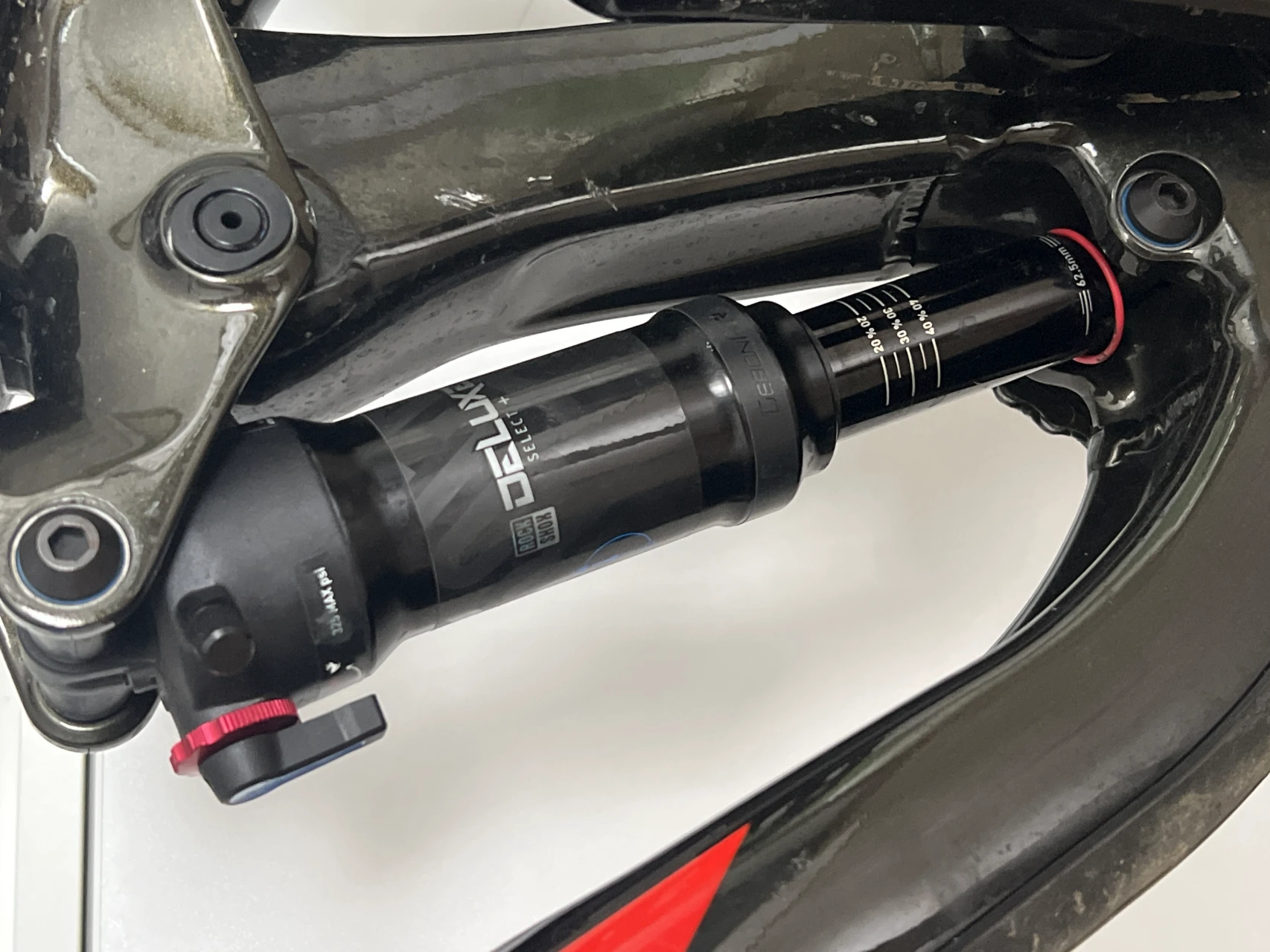 1. RockShox Deluxe Select+ RT, 230mm x 62.5mm