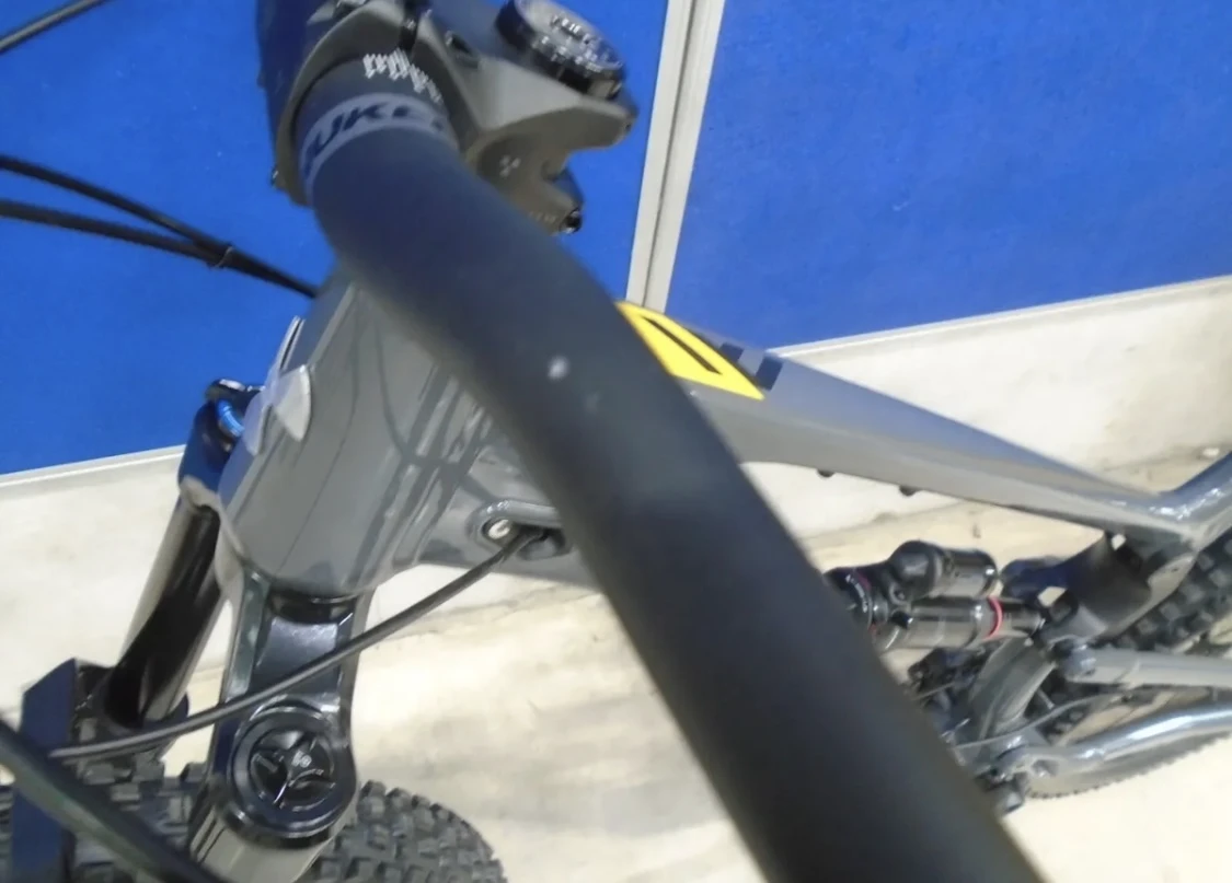 7. Bicicleta MTB Nukeproof Mega 290 L