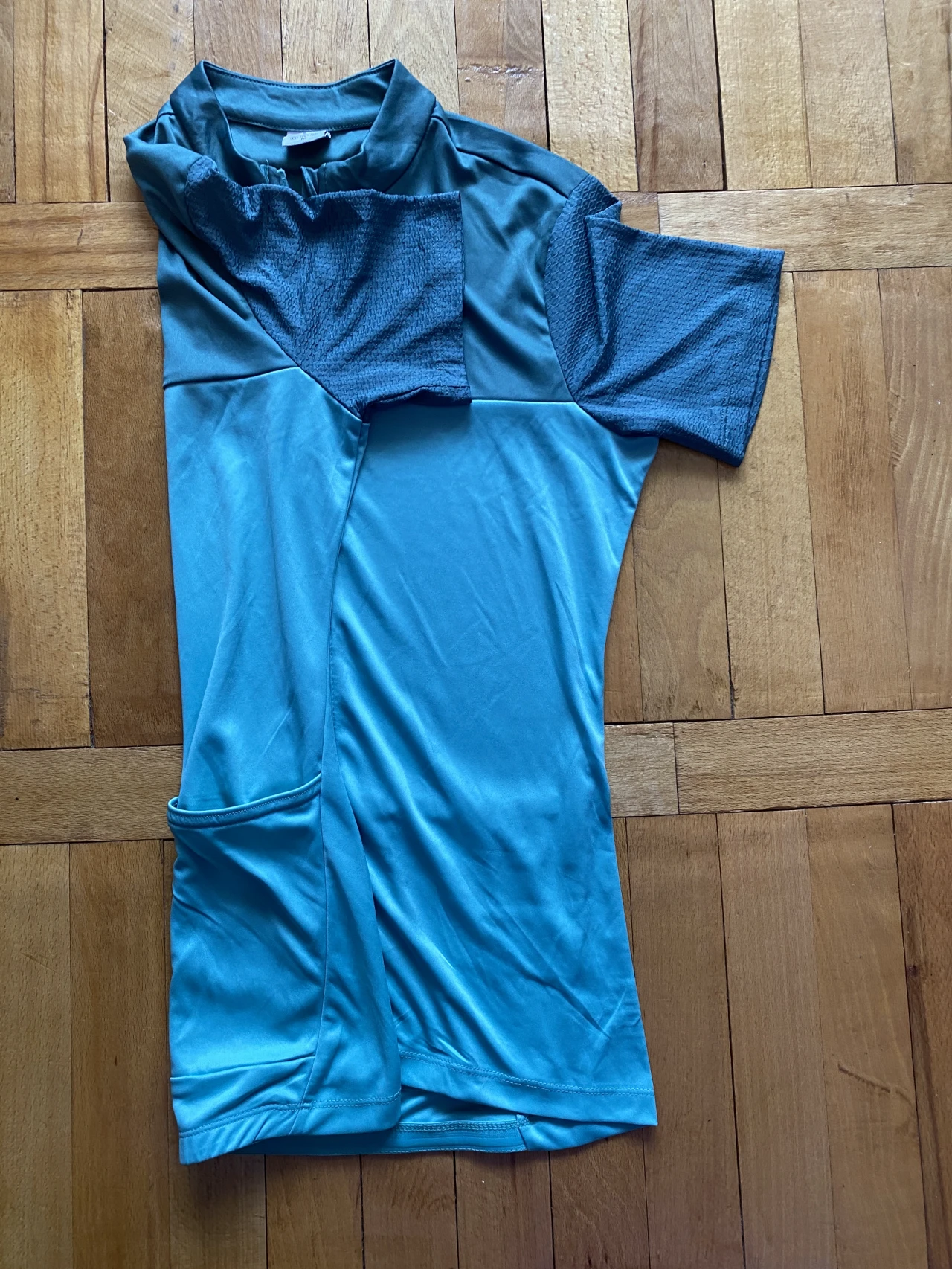 1. Tricou Active M
