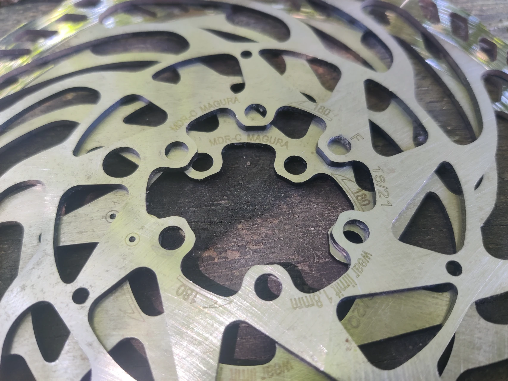 1. Set Discuri / rotorare Magura e-Stop Mdr-C 180mm
