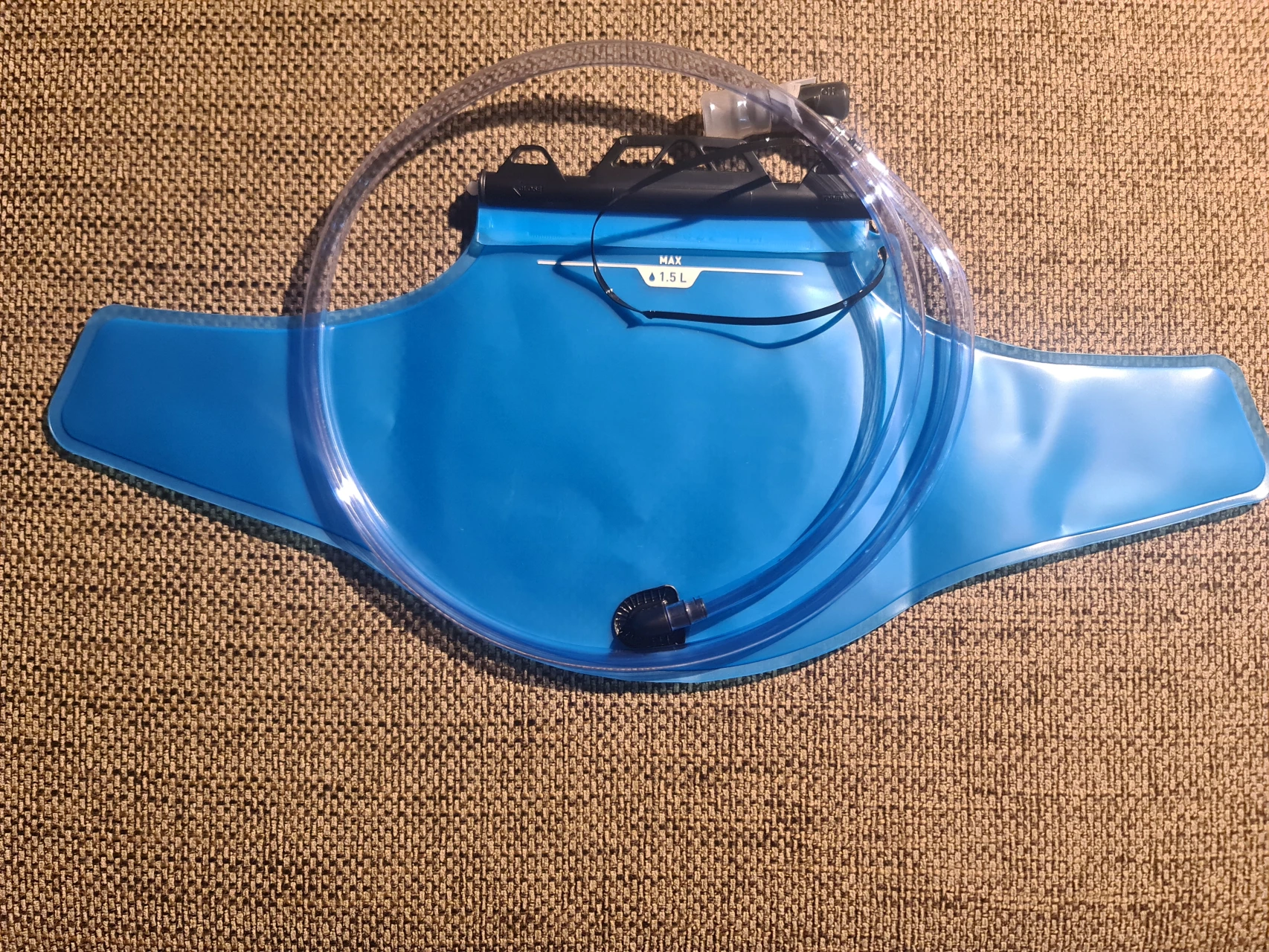 3. Rezervor hidratare 1,5 l pentru borseta lombara mtb