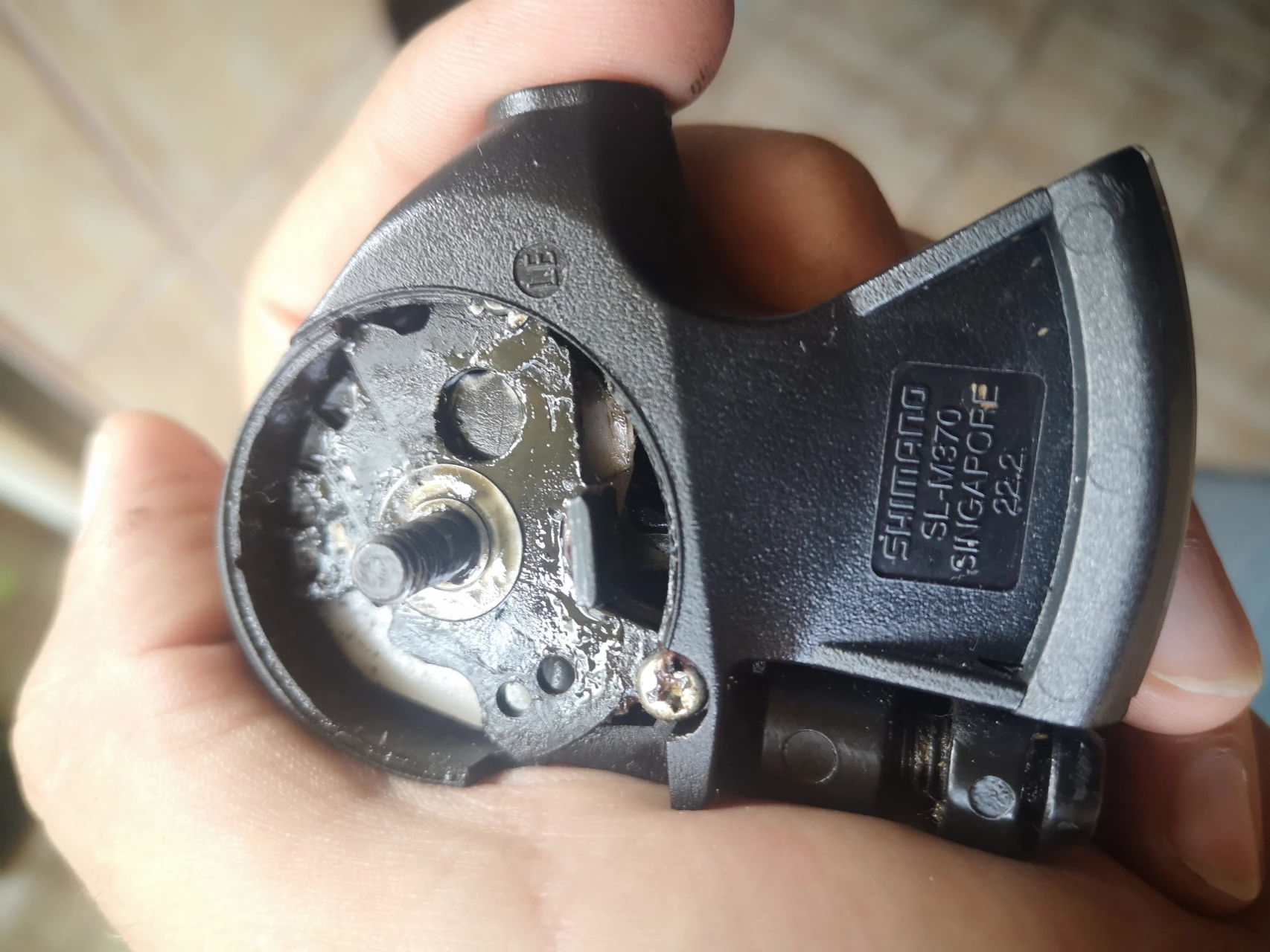 1. Maneta schimbator shimano altus pinioane