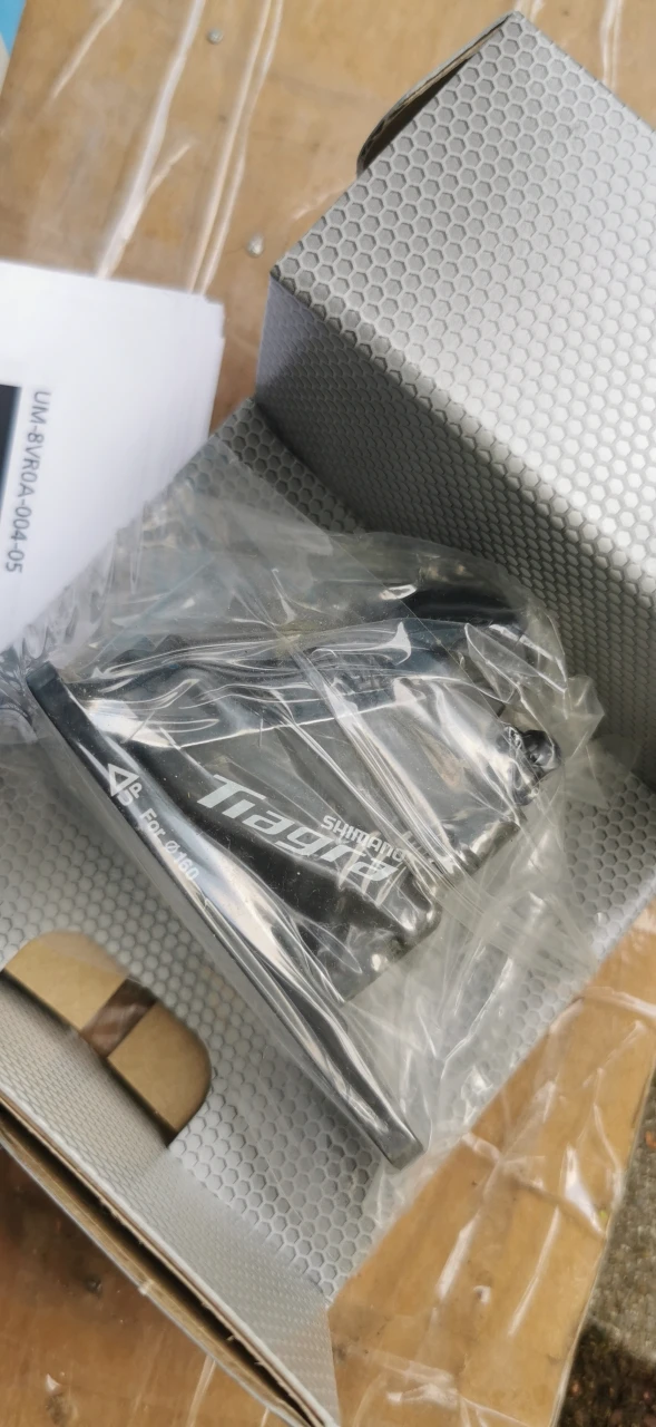 1. Etrier frână Shimano Tiagra