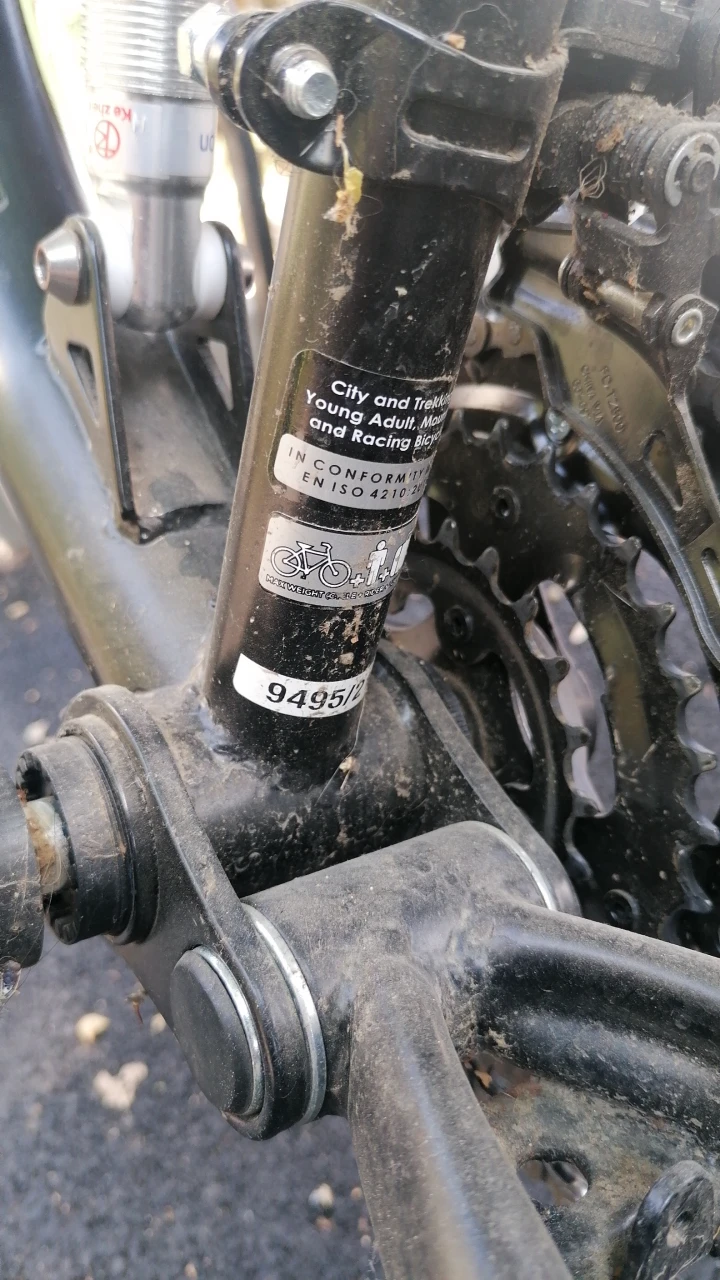 1. Vand bicicleta bună