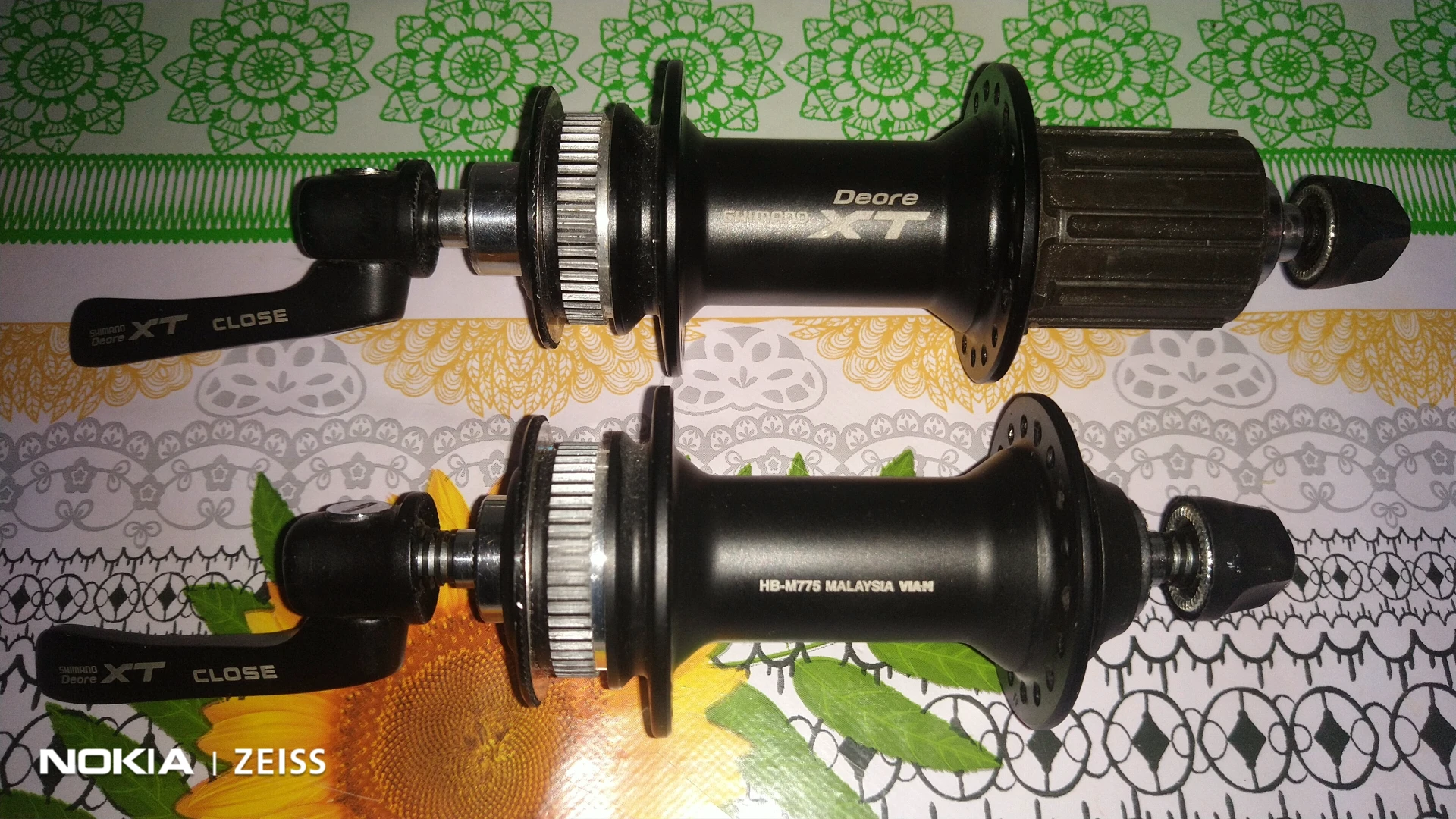 1. Set butuci Deore XT Centerlock