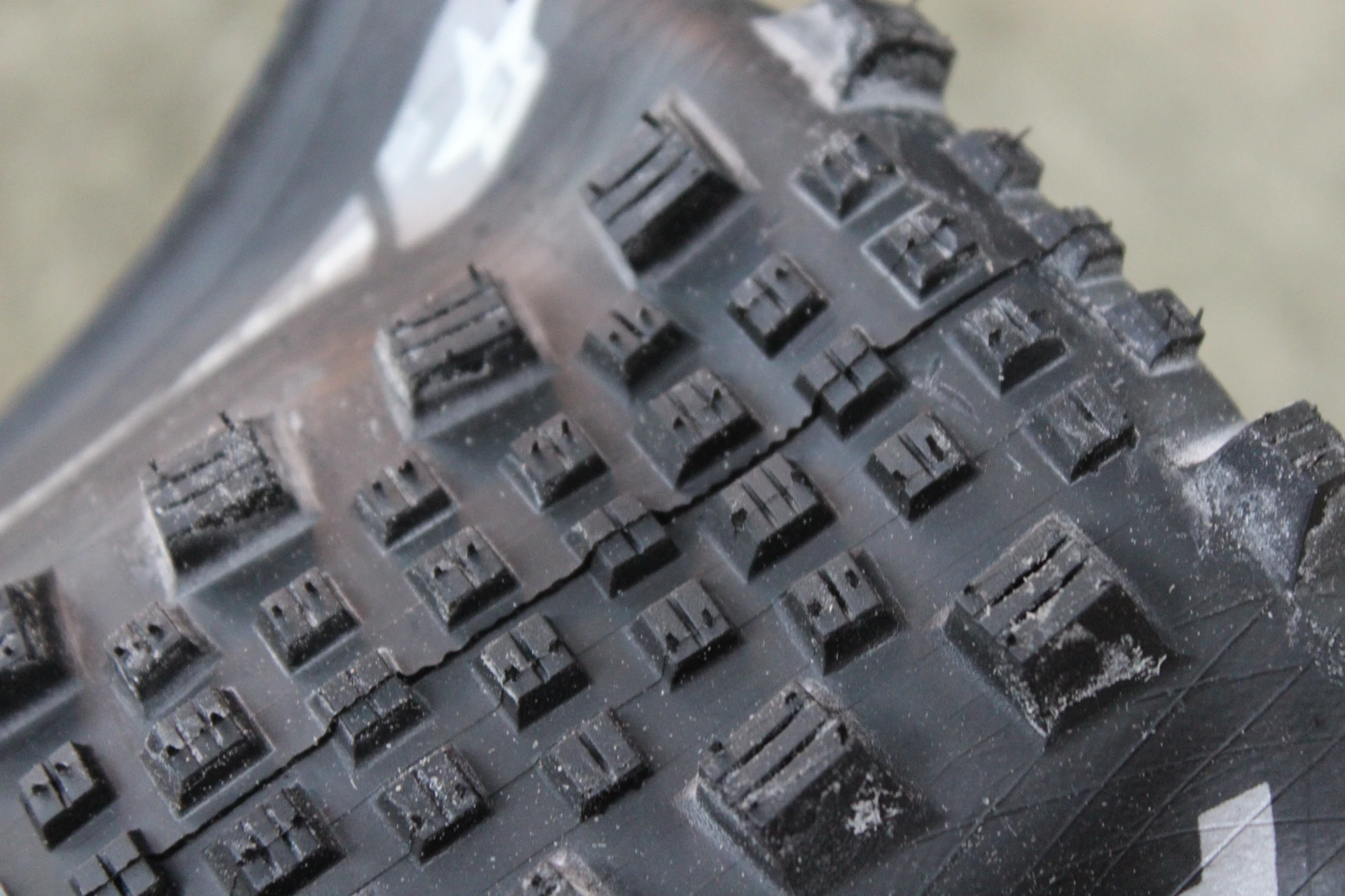 1. Schwalbe Rock Razor Addix Evo PaceStar 26x2.35 TL-Ready