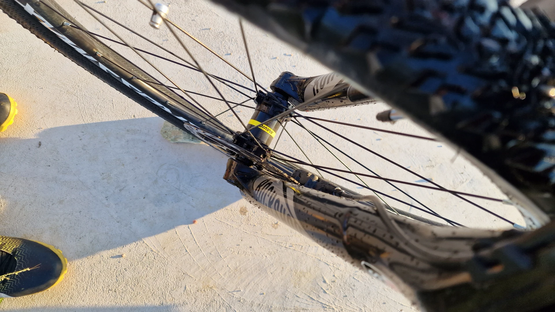 1. Rockrider xc 900 carbon 27.5