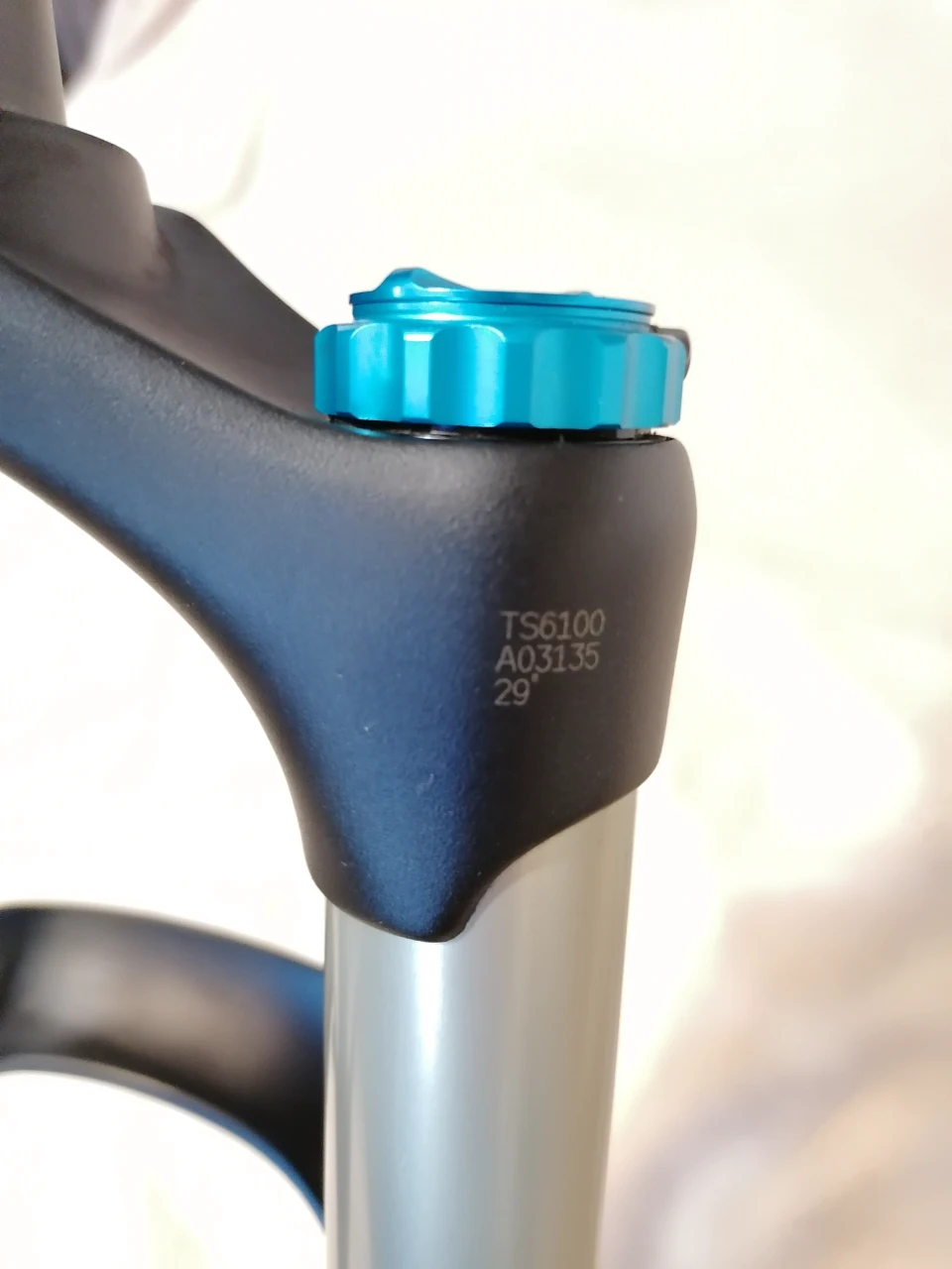 1. Magura TS6