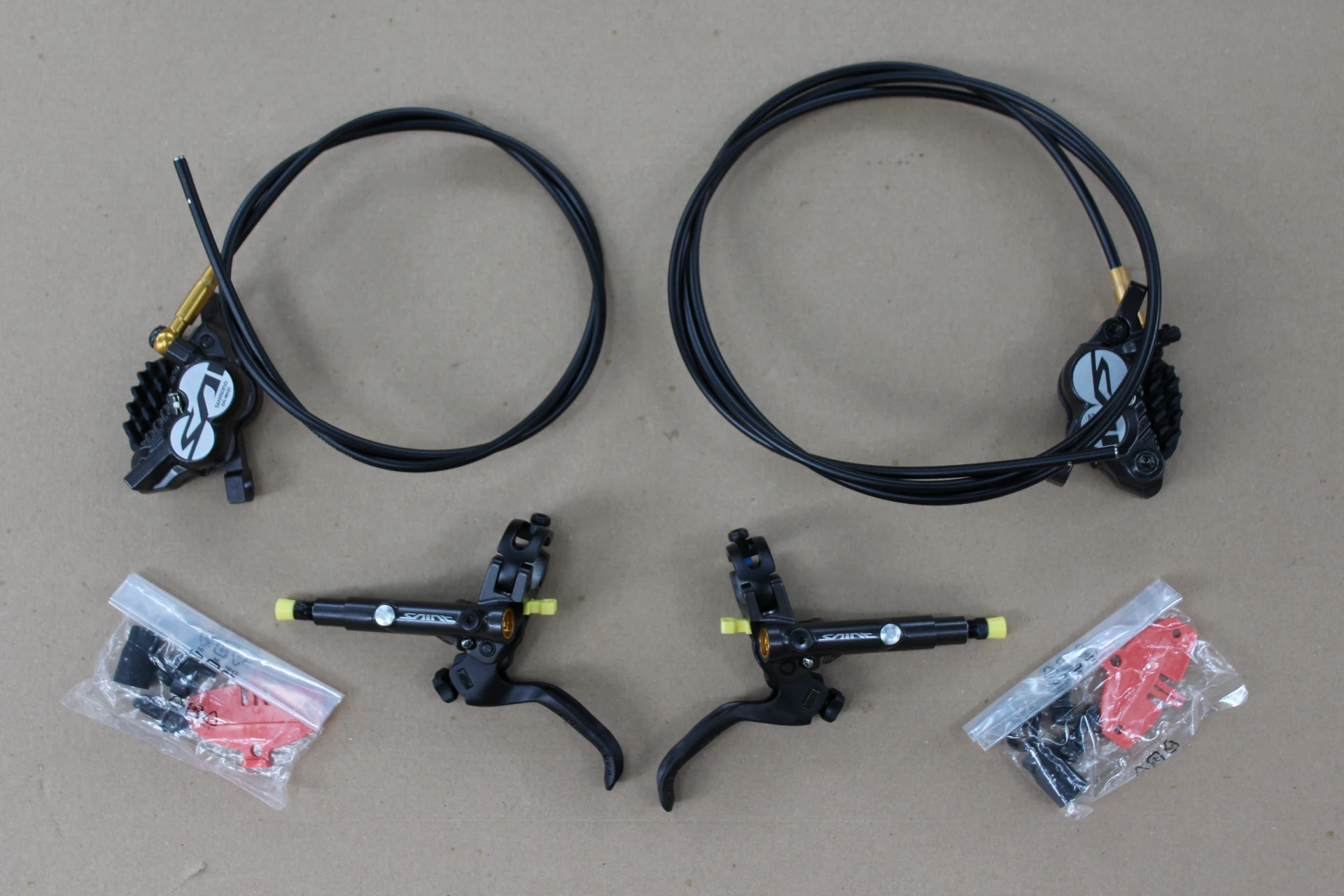 1. Set frane cu disc Shimano SAINT BR-M820-B J-Kit Nou