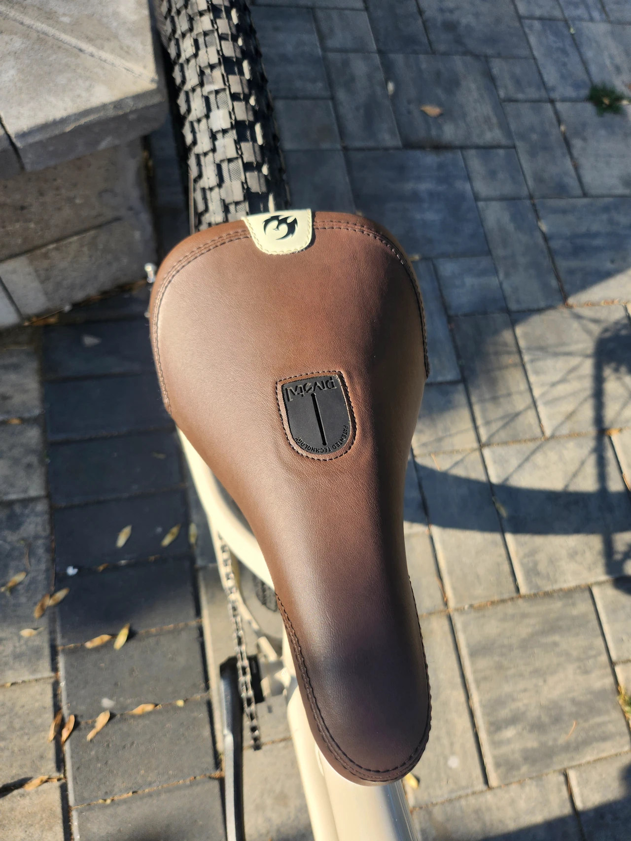 6. BICICLETA STREET-DIRT PIVOT CYCLES POINT SECOND HAND 2023