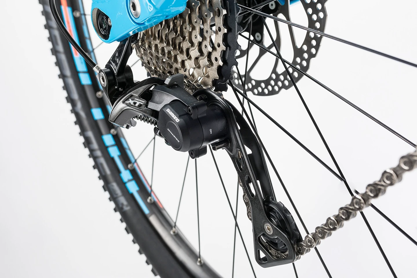 1. Bicicleta CUBE STEREO HYBRID 120 HPA - PRO 500