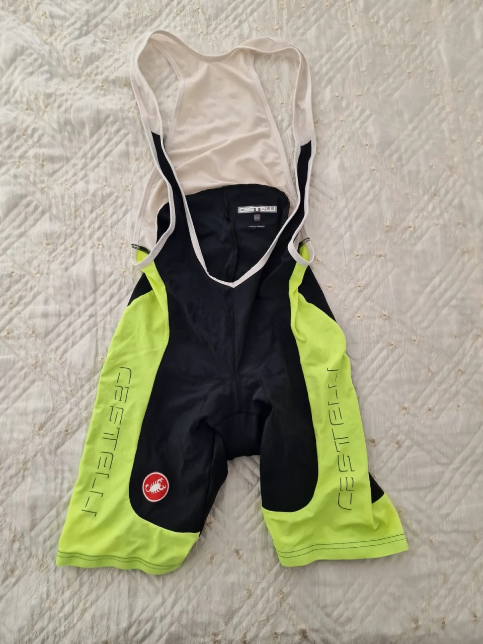 1. Pantaloni de Ciclism cu Bretele si Bazon Castelli