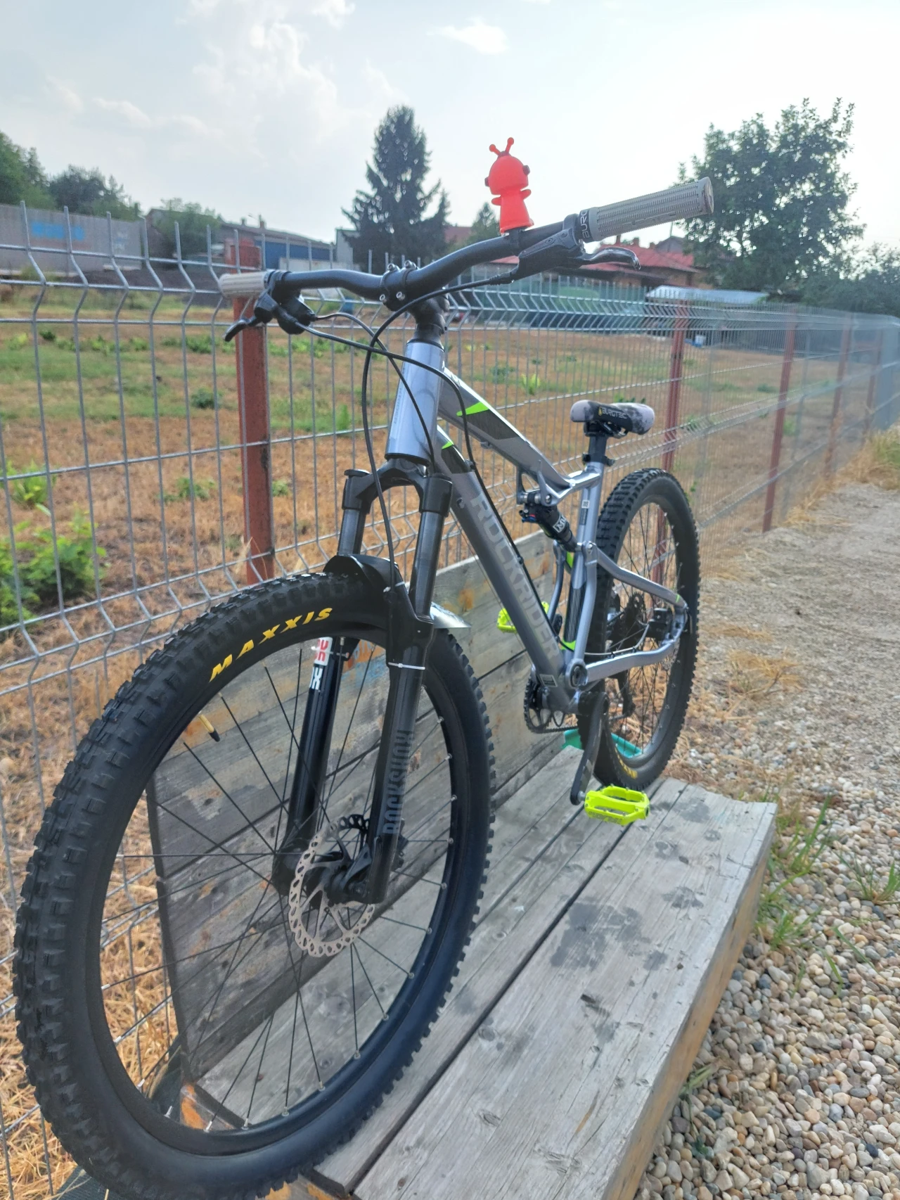 1. Vand bicicleta rockrider st 900s custom