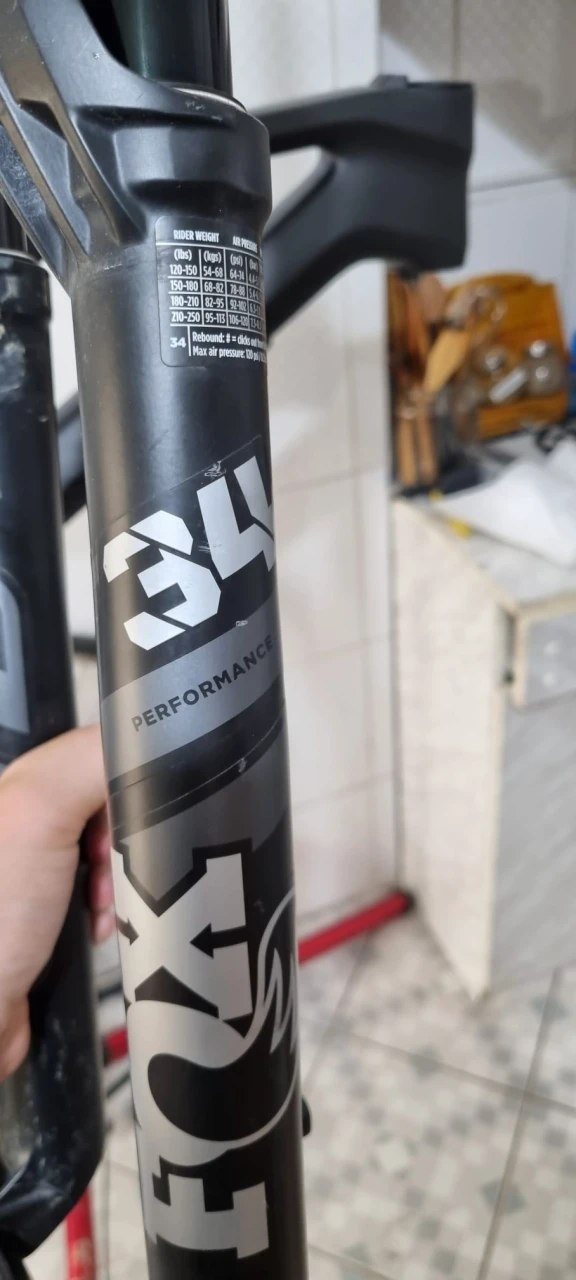 1. Vand cadru de canyon neuron slx cf 9
