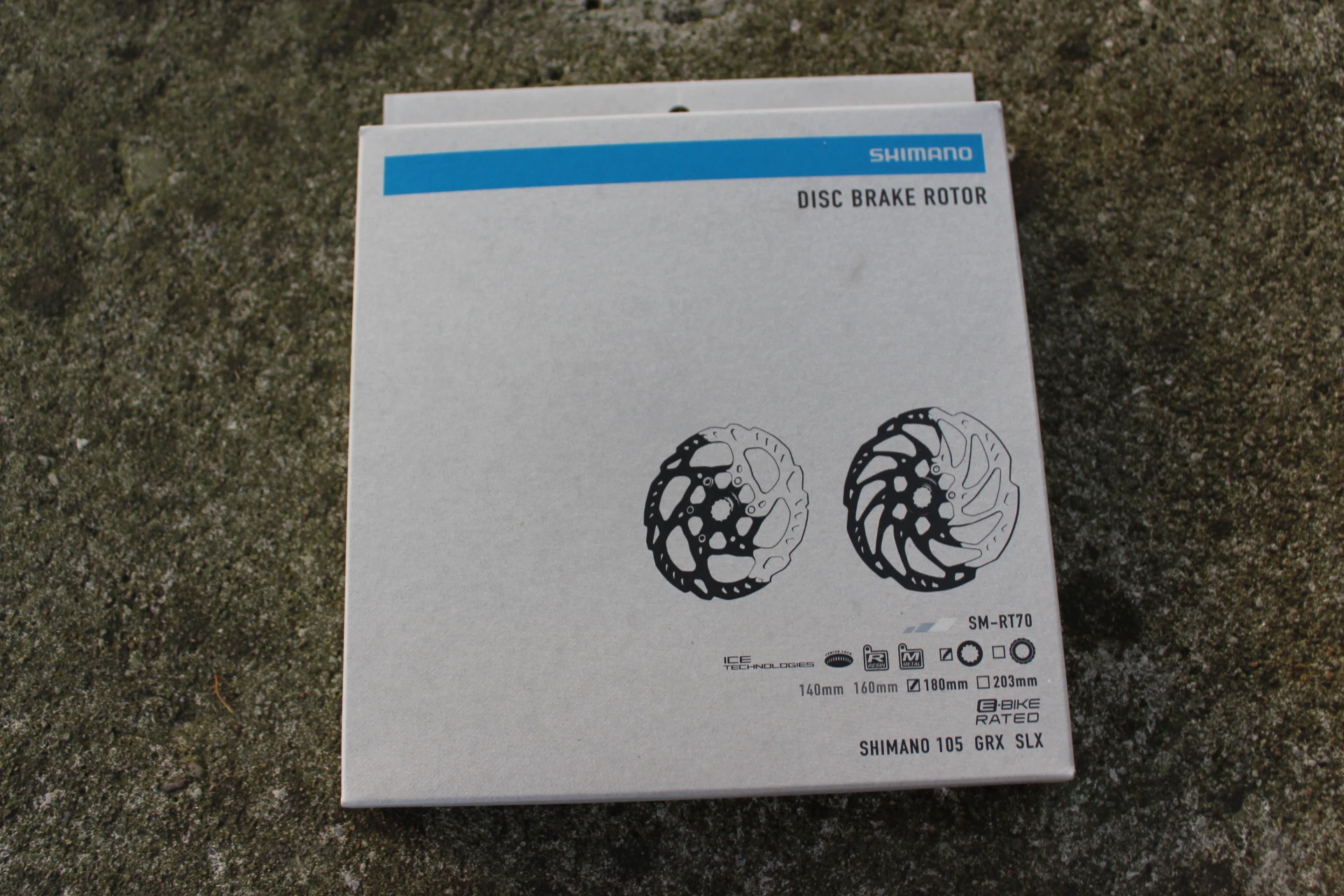 3. Shimano SM-RT70 SLX IceTech Centerlock intern - 180mm disc rotor