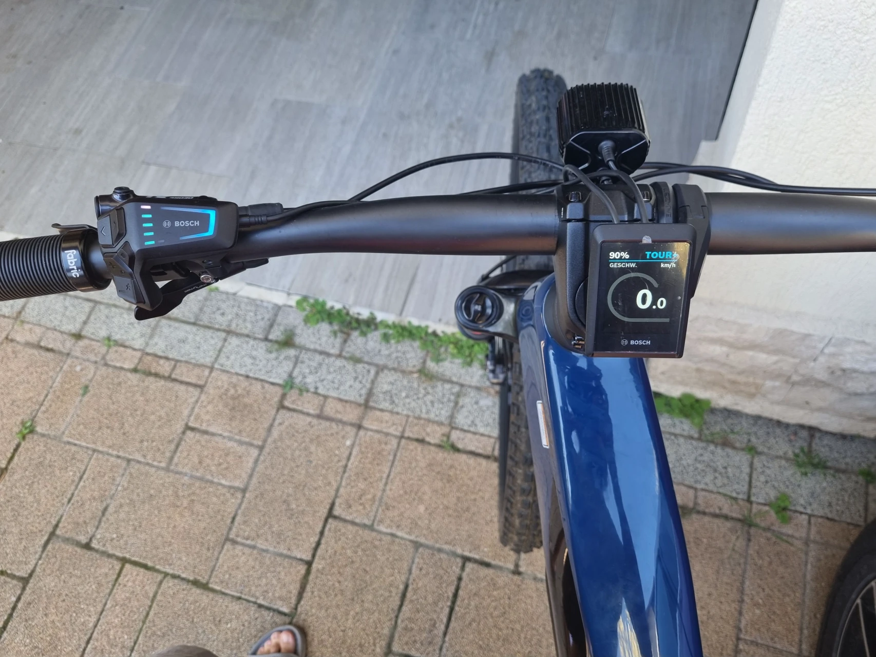 1. Cannondale Moterra neo 1 Carbon