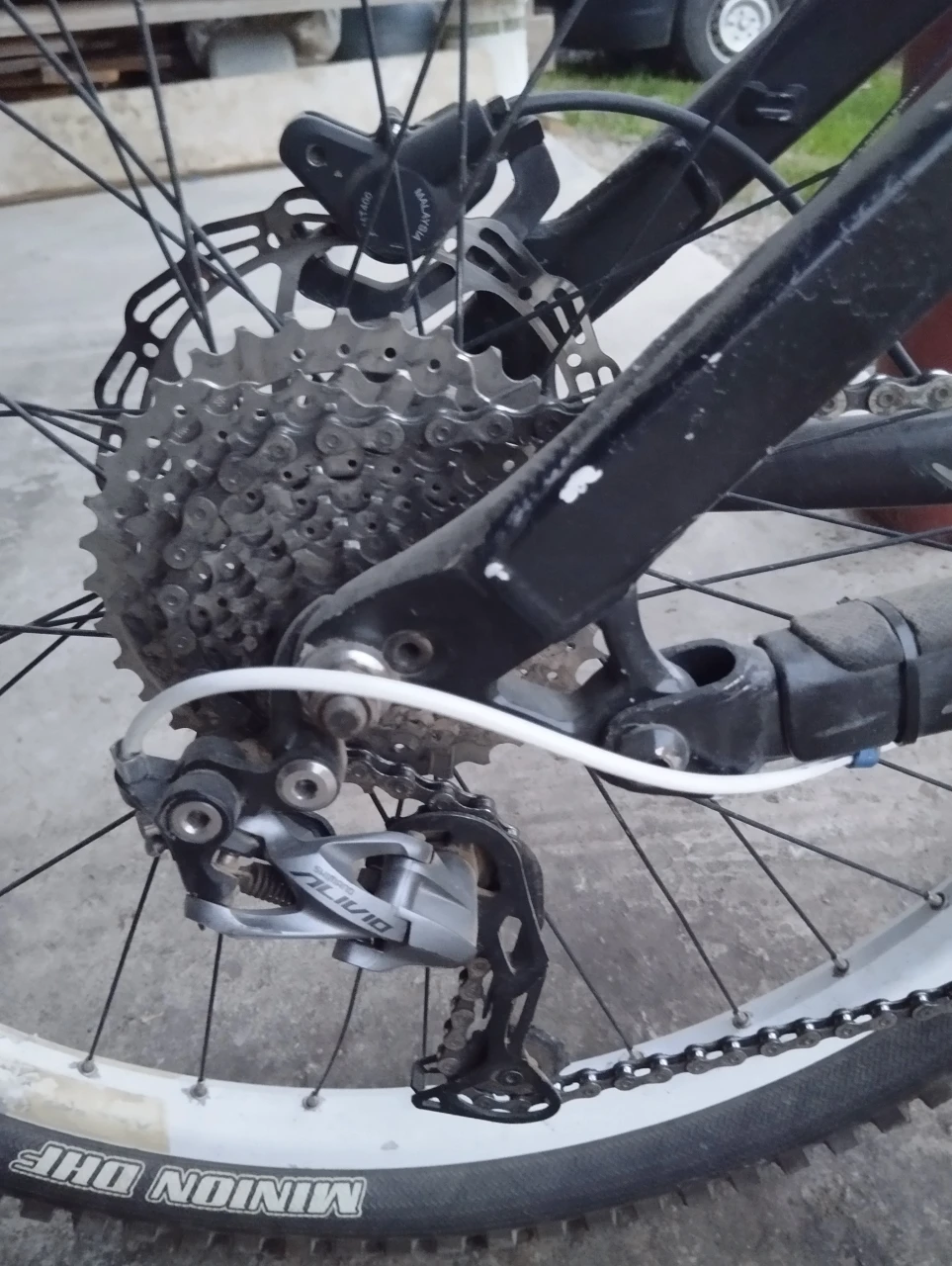 1. Specialized 2010 BigHit FSR I