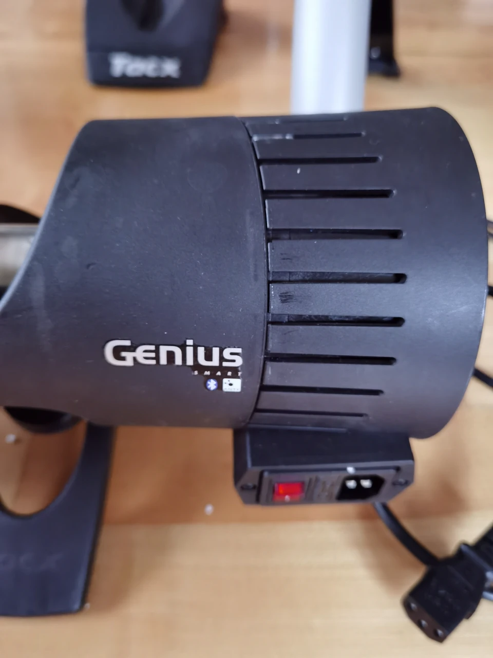 1. Tacx Genius