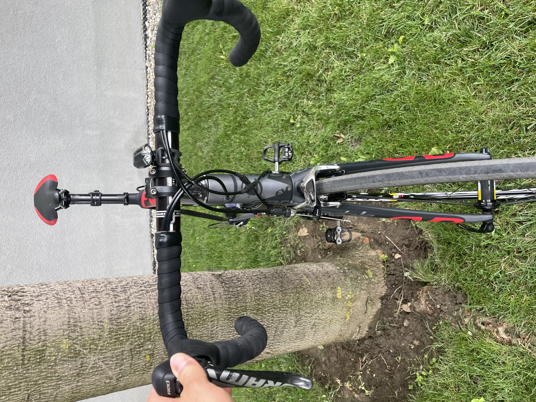 1. Cursiera Cannondale SuperSix Evo Red